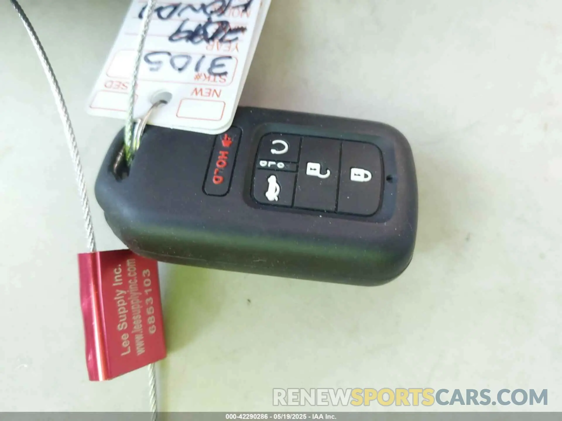 11 Photograph of a damaged car 5FNYF6H52KB083410 HONDA PILOT 2019