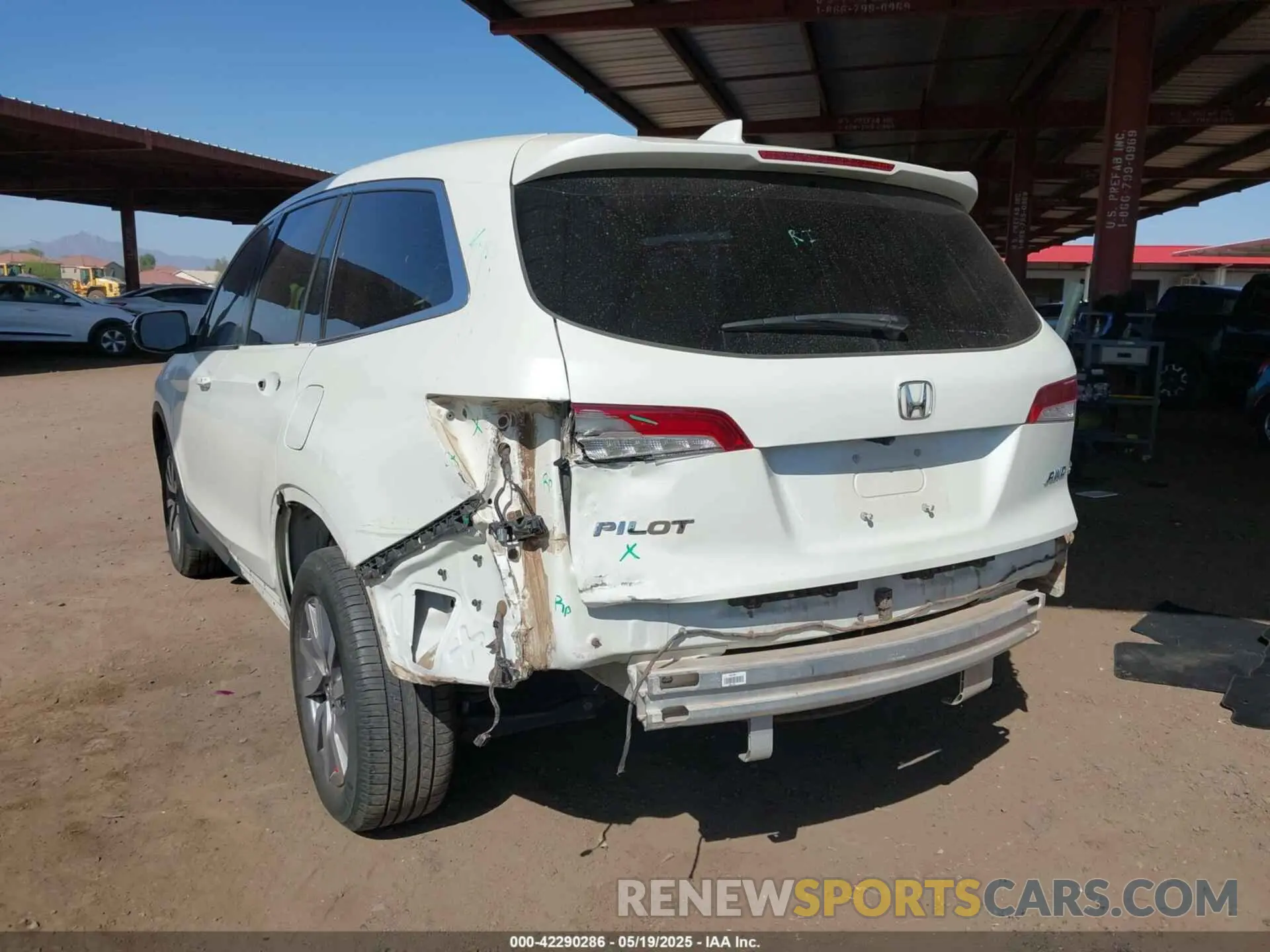 3 Photograph of a damaged car 5FNYF6H52KB083410 HONDA PILOT 2019