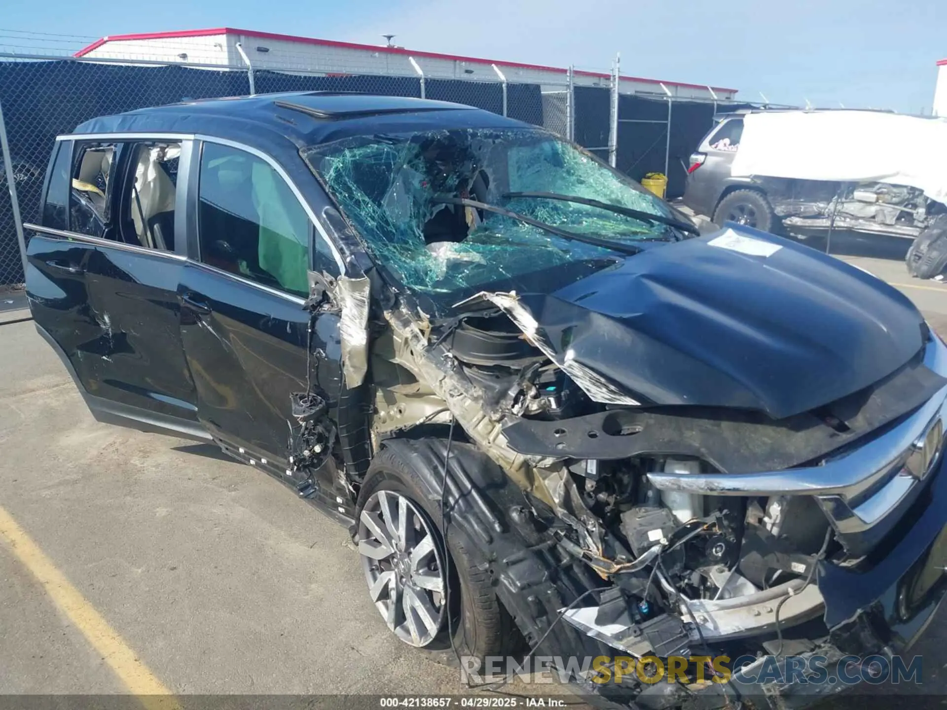 6 Photograph of a damaged car 5FNYF6H52KB088655 HONDA PILOT 2019