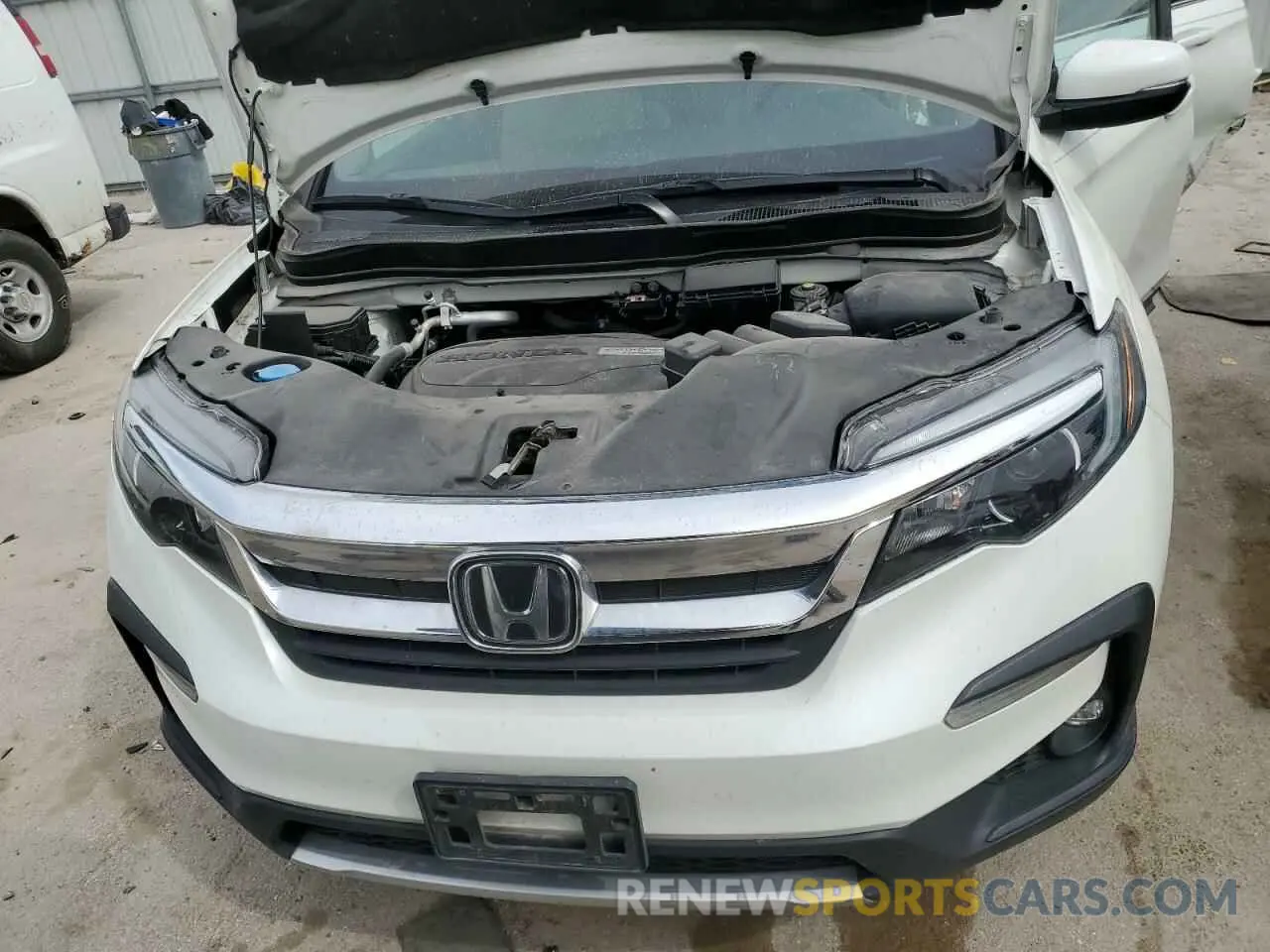 14 Photograph of a damaged car 5FNYF6H53KB078992 HONDA PILOT 2019