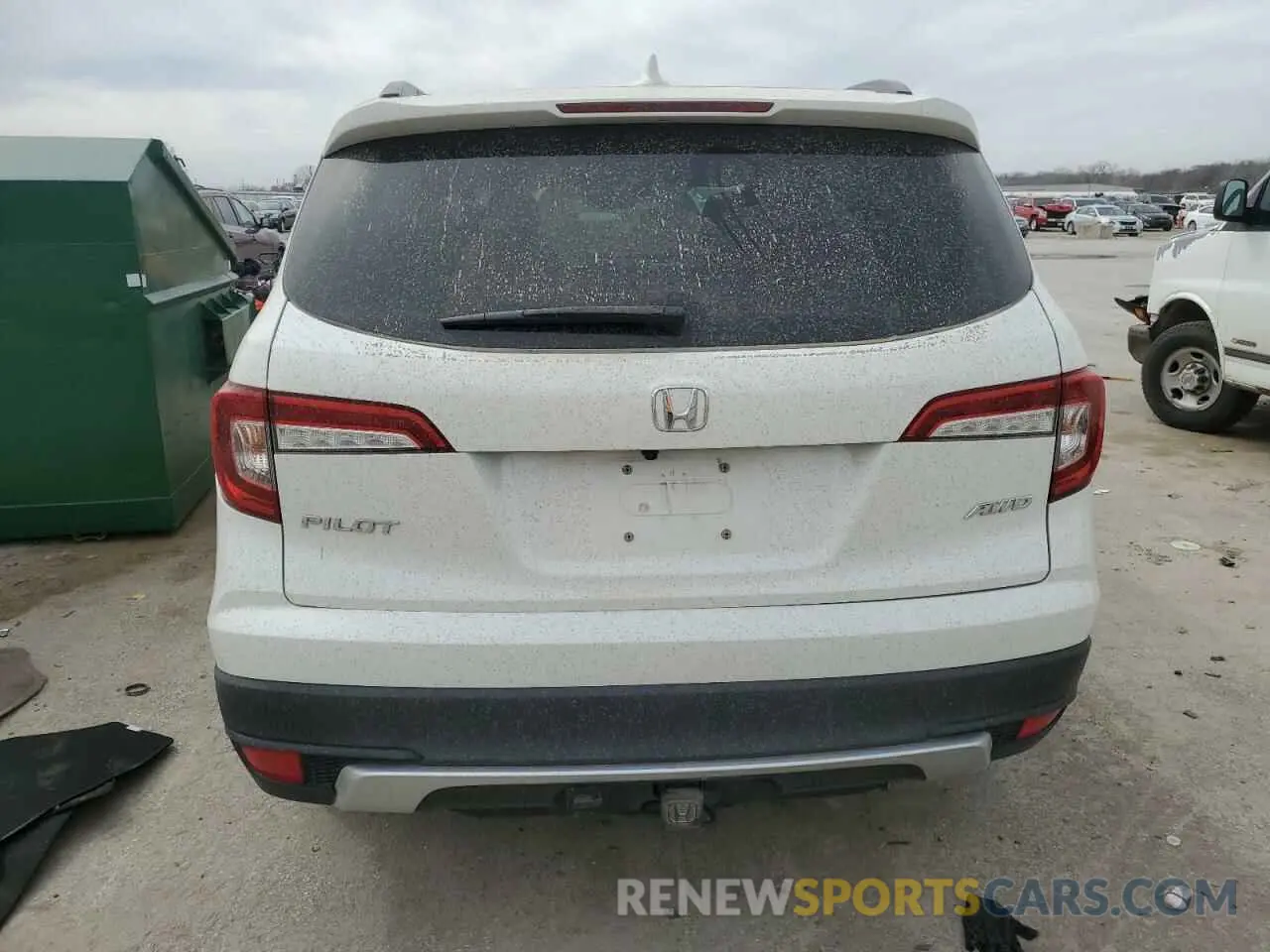 6 Photograph of a damaged car 5FNYF6H53KB078992 HONDA PILOT 2019