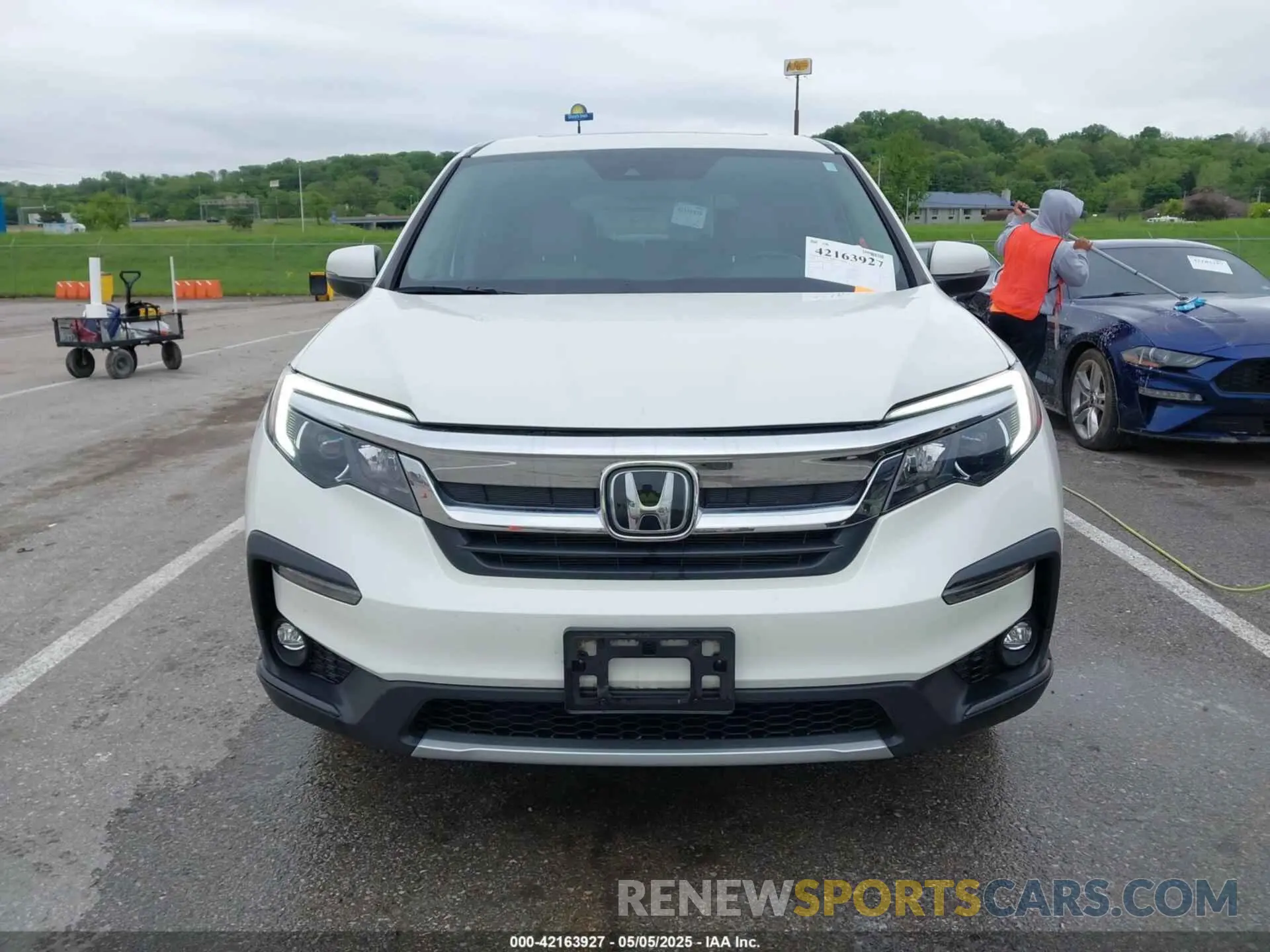 12 Photograph of a damaged car 5FNYF6H54KB054278 HONDA PILOT 2019