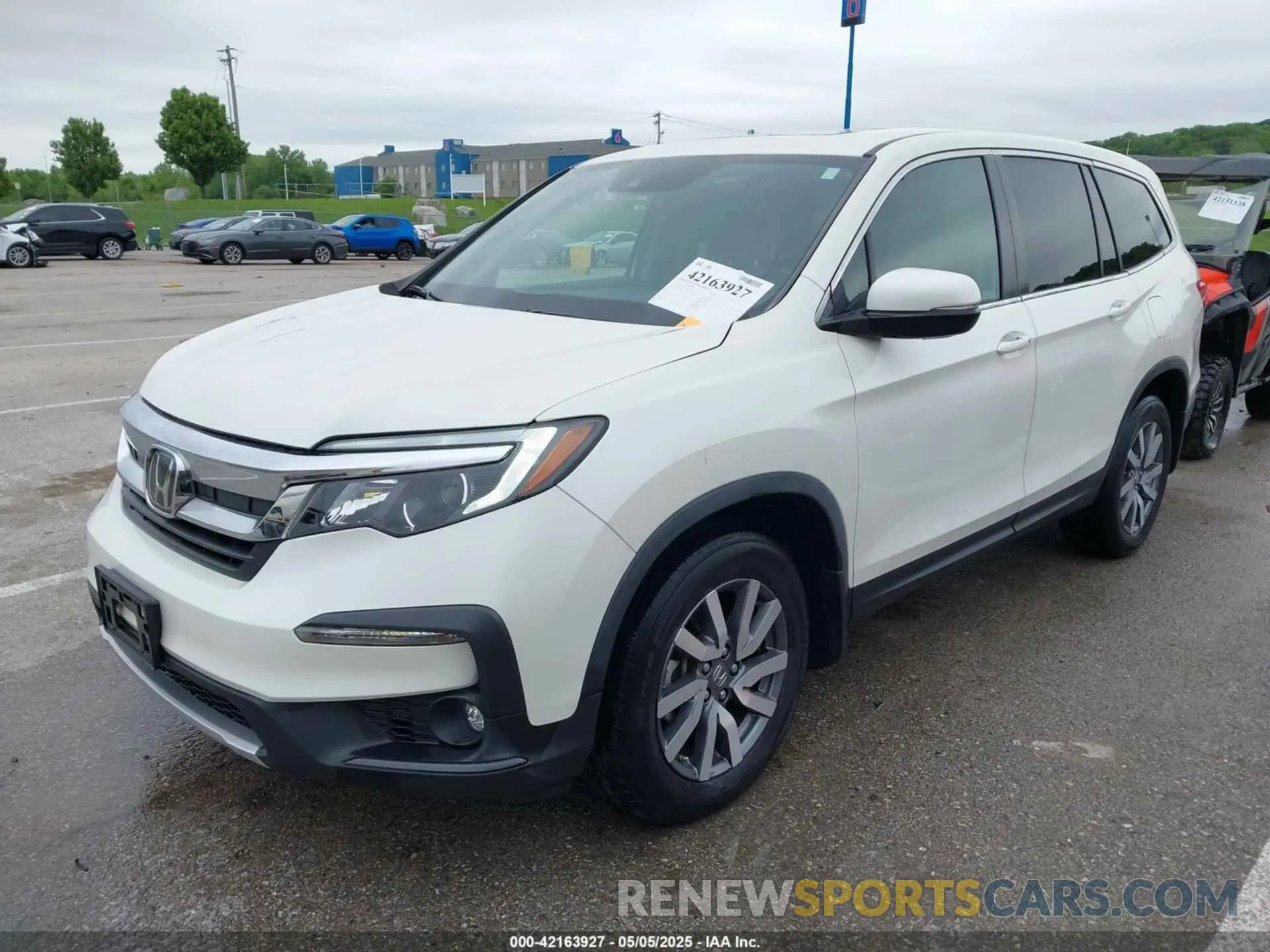 2 Photograph of a damaged car 5FNYF6H54KB054278 HONDA PILOT 2019