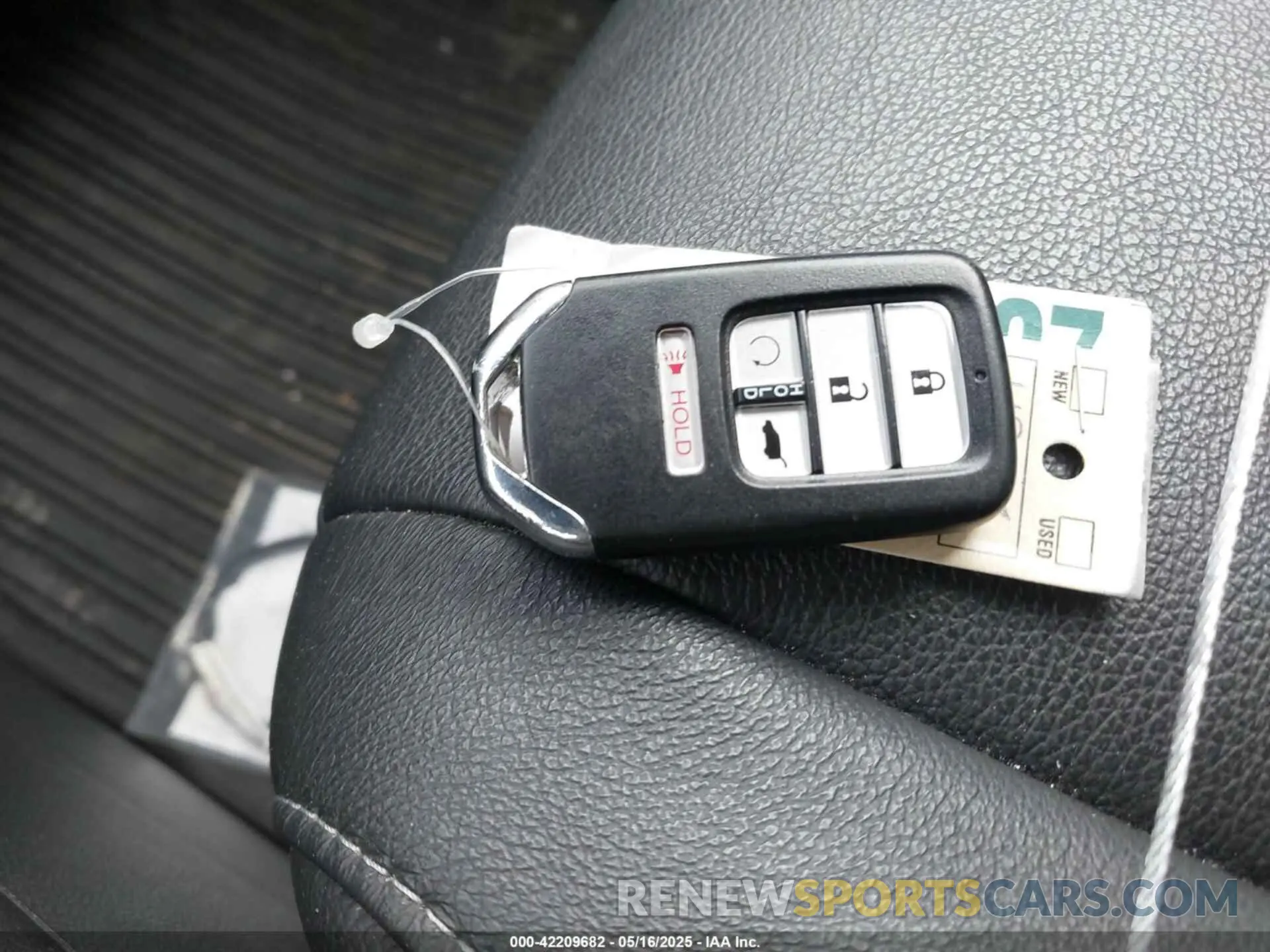 11 Photograph of a damaged car 5FNYF6H55KB010807 HONDA PILOT 2019