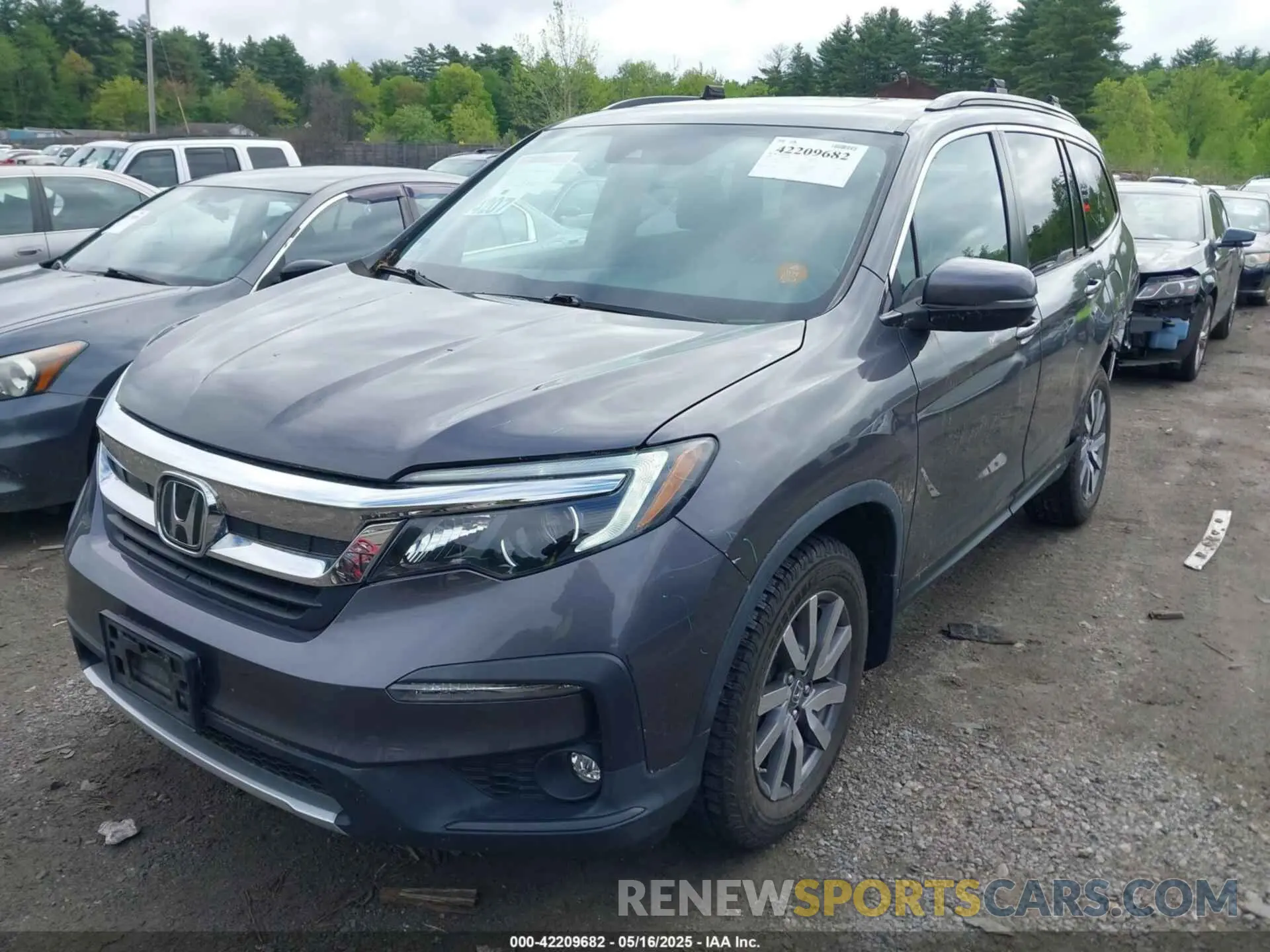 2 Photograph of a damaged car 5FNYF6H55KB010807 HONDA PILOT 2019