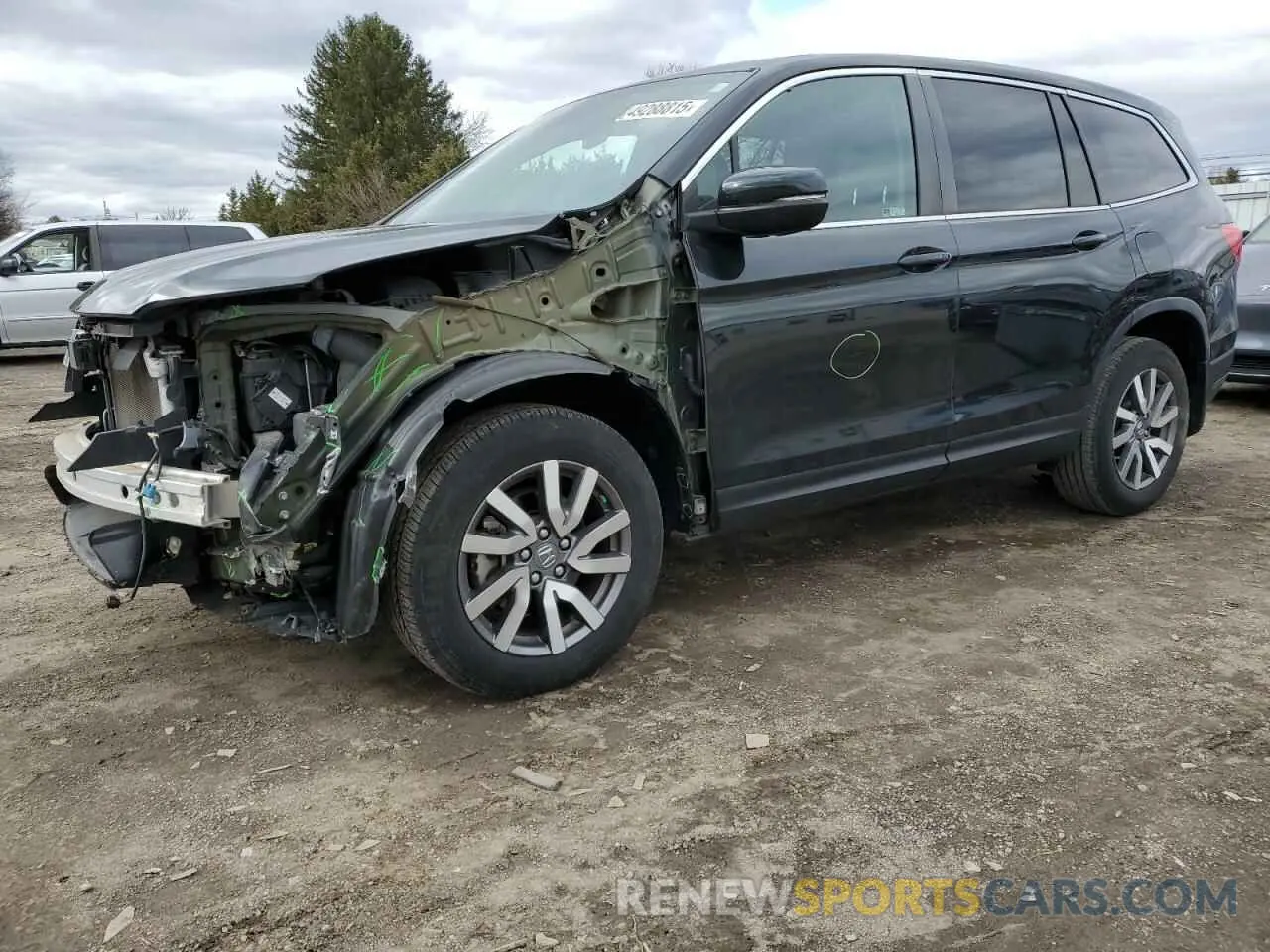 1 Photograph of a damaged car 5FNYF6H55KB018938 HONDA PILOT 2019