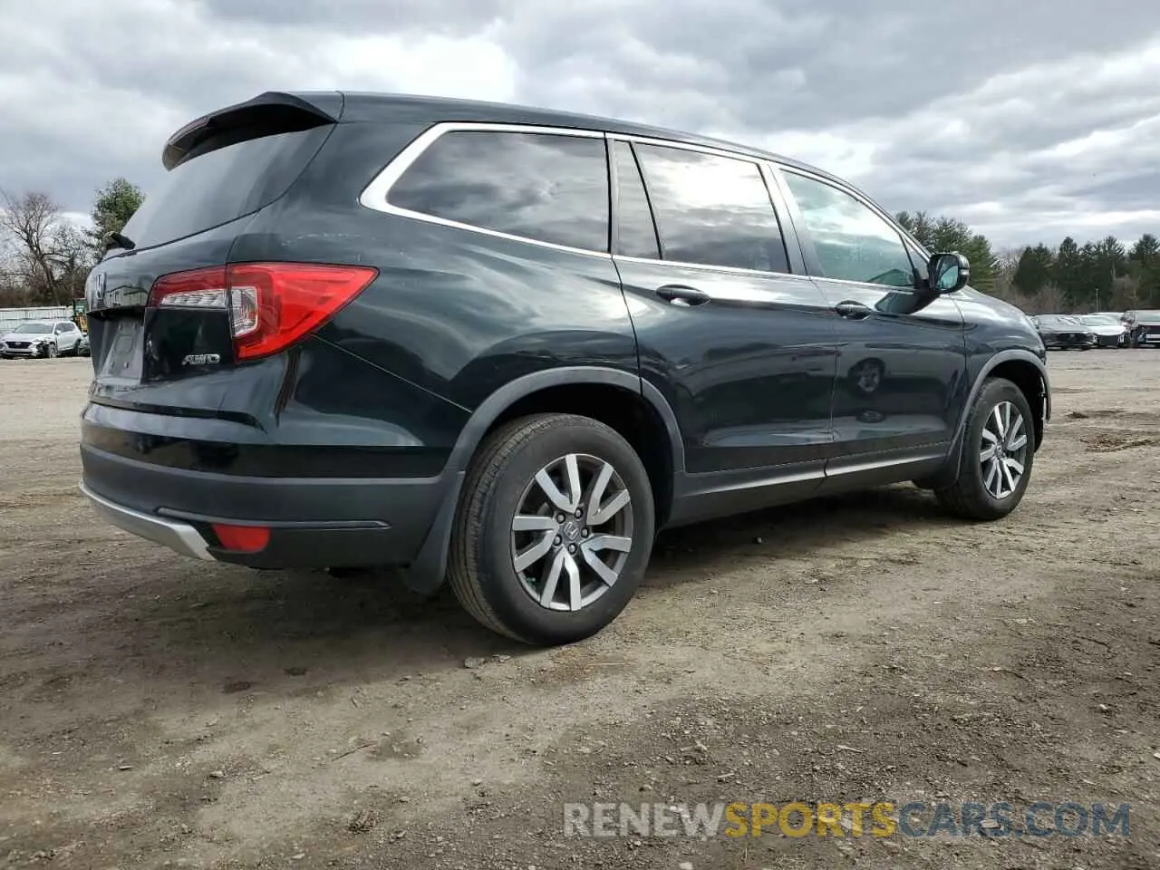 3 Photograph of a damaged car 5FNYF6H55KB018938 HONDA PILOT 2019