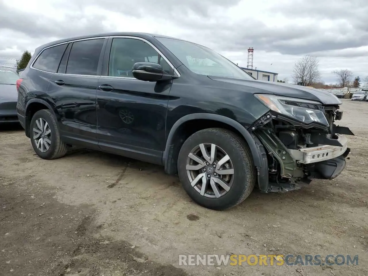 4 Photograph of a damaged car 5FNYF6H55KB018938 HONDA PILOT 2019
