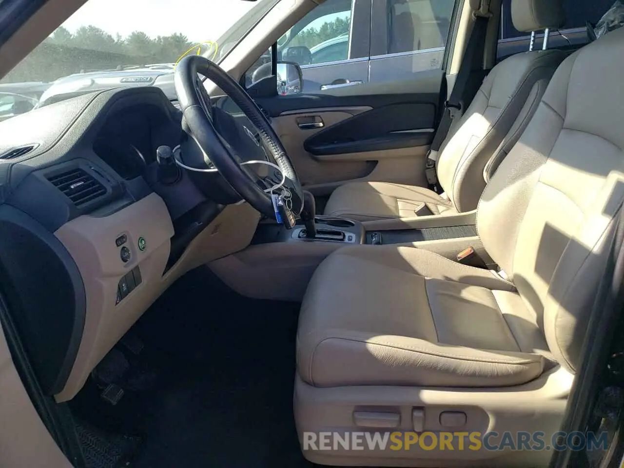 7 Photograph of a damaged car 5FNYF6H55KB018938 HONDA PILOT 2019