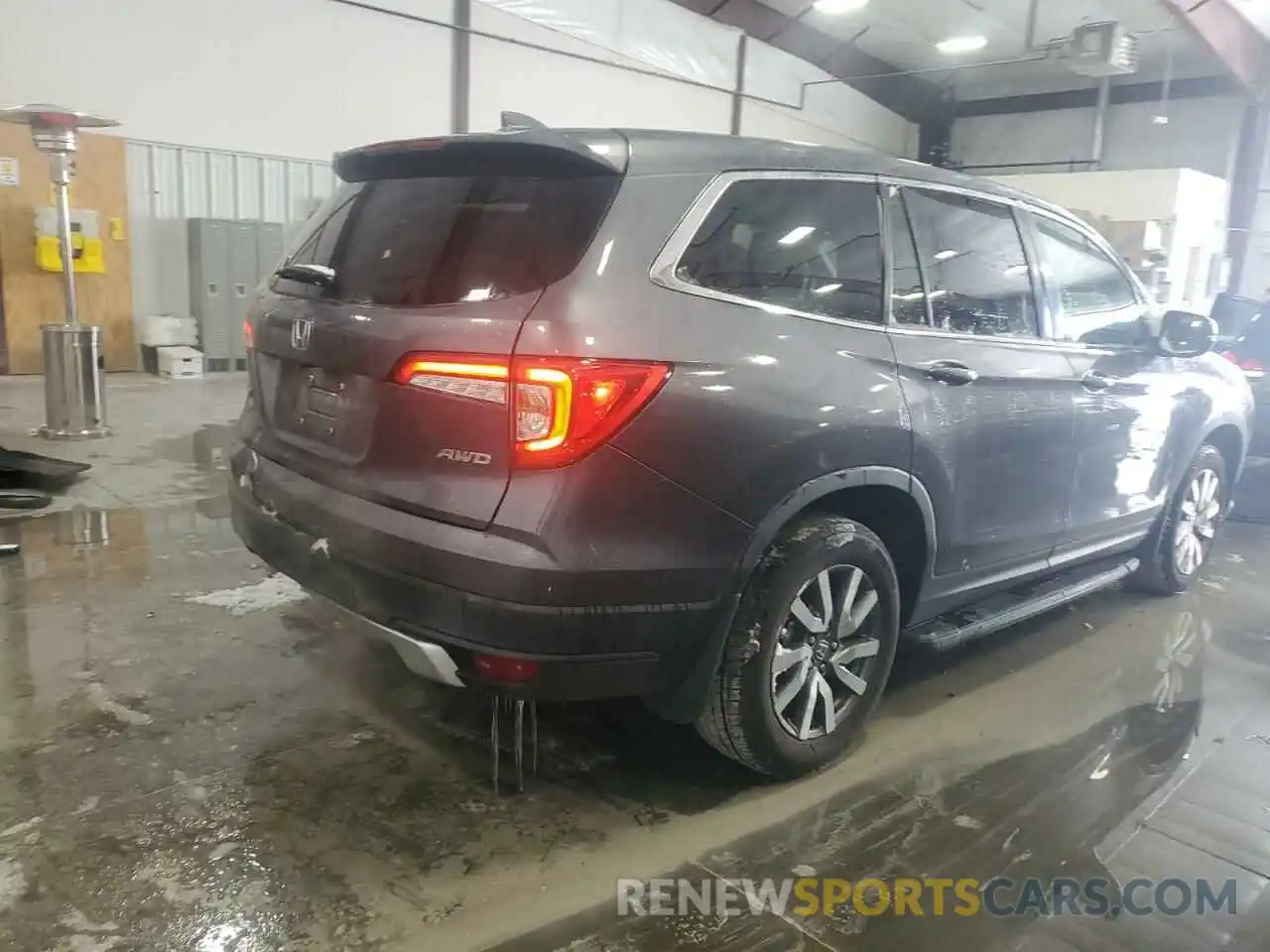 3 Photograph of a damaged car 5FNYF6H55KB030247 HONDA PILOT 2019