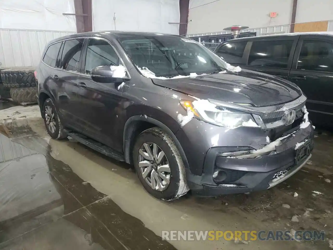 4 Photograph of a damaged car 5FNYF6H55KB030247 HONDA PILOT 2019