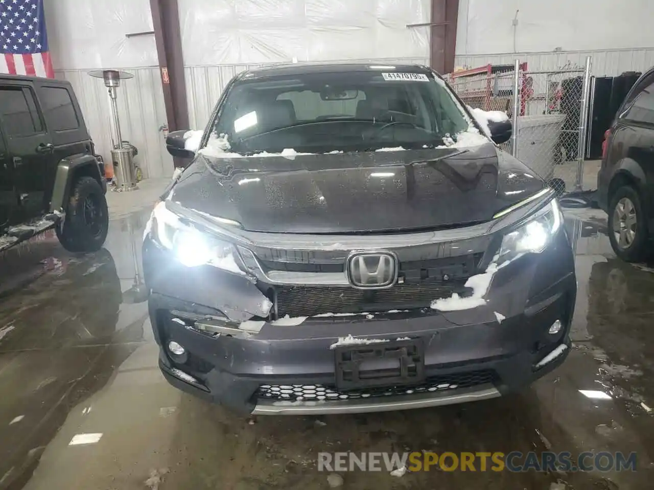 5 Photograph of a damaged car 5FNYF6H55KB030247 HONDA PILOT 2019