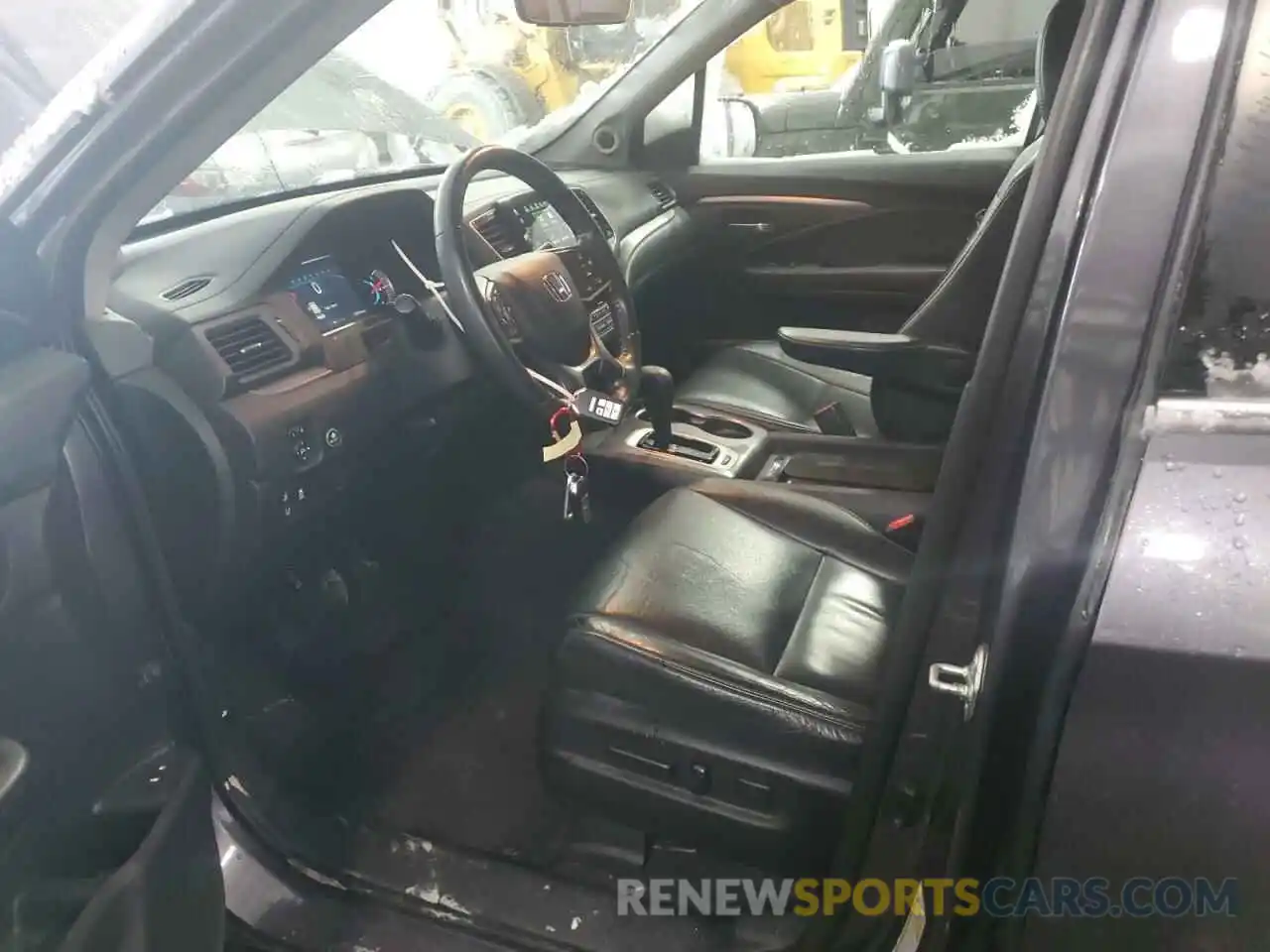 7 Photograph of a damaged car 5FNYF6H55KB030247 HONDA PILOT 2019