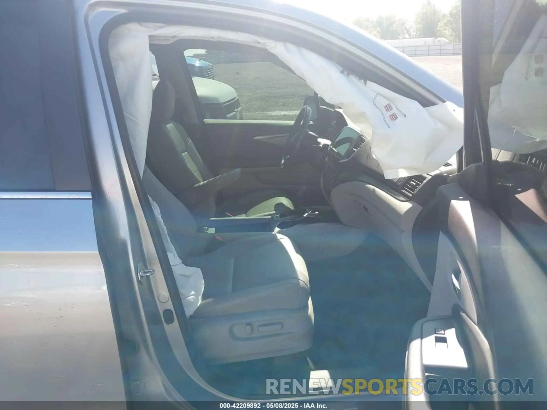 5 Photograph of a damaged car 5FNYF6H55KB050627 HONDA PILOT 2019