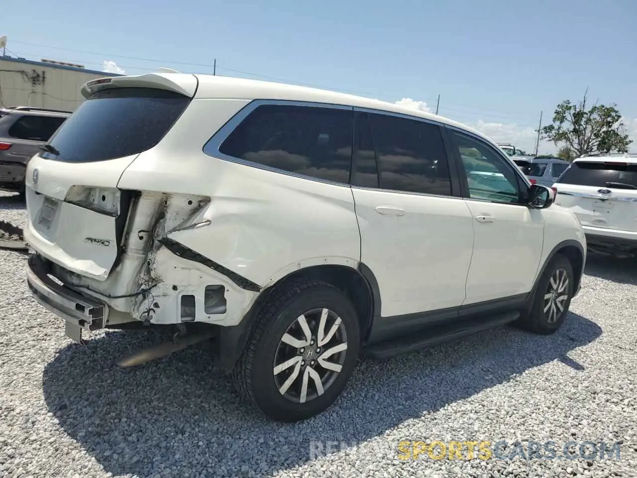 3 Photograph of a damaged car 5FNYF6H56KB068232 HONDA PILOT 2019