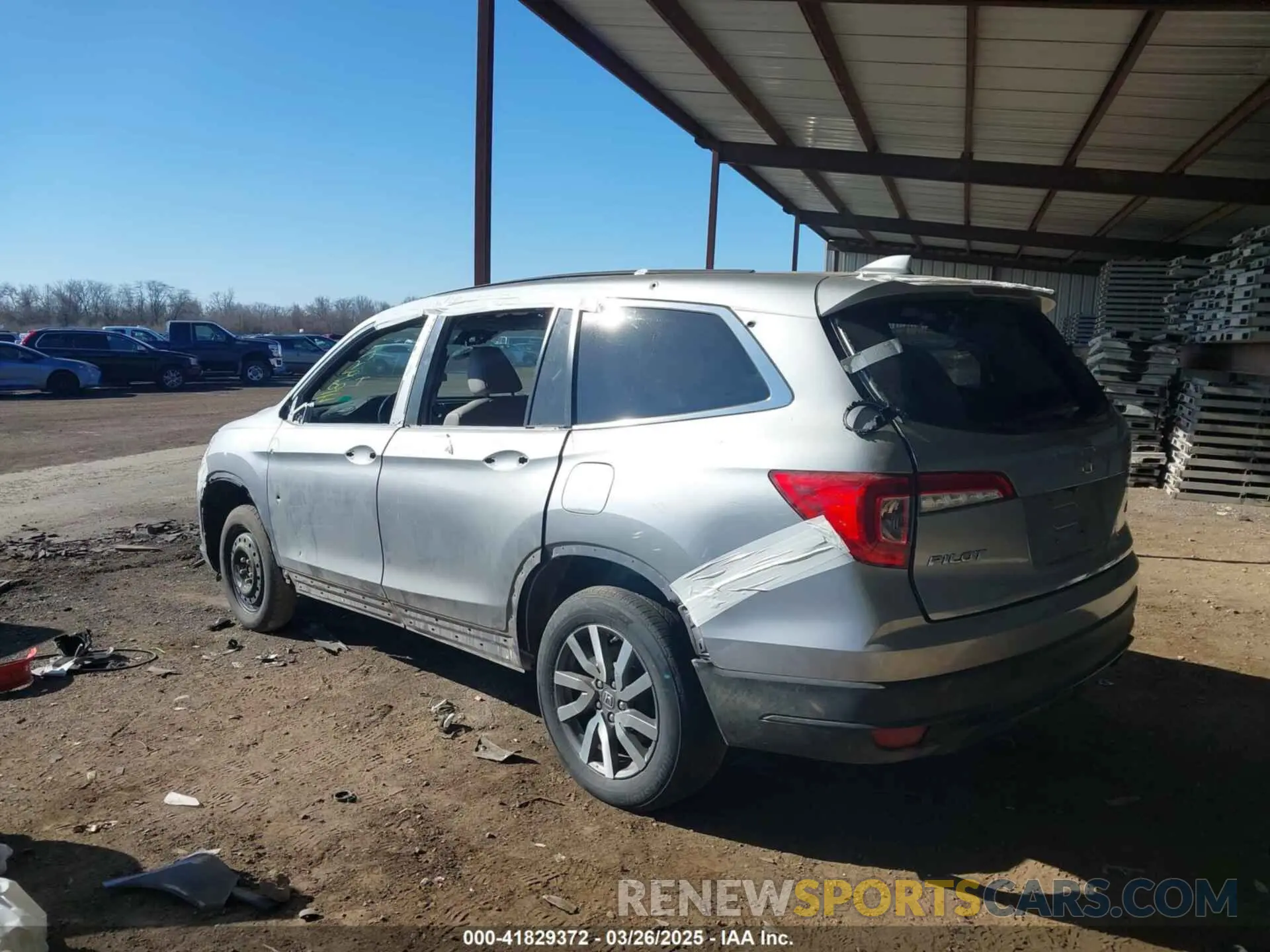 3 Photograph of a damaged car 5FNYF6H56KB091932 HONDA PILOT 2019