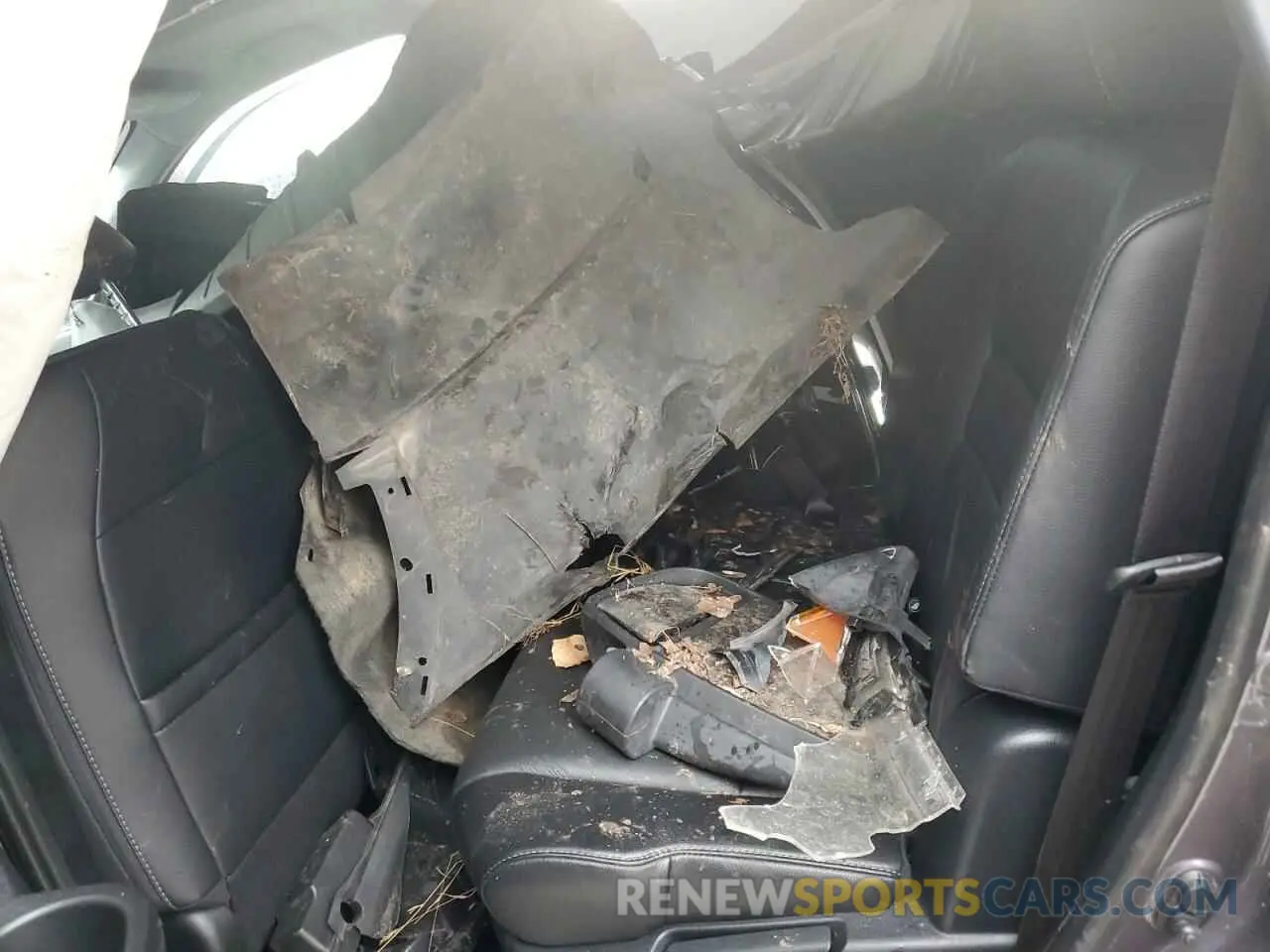 11 Photograph of a damaged car 5FNYF6H57KB045915 HONDA PILOT 2019