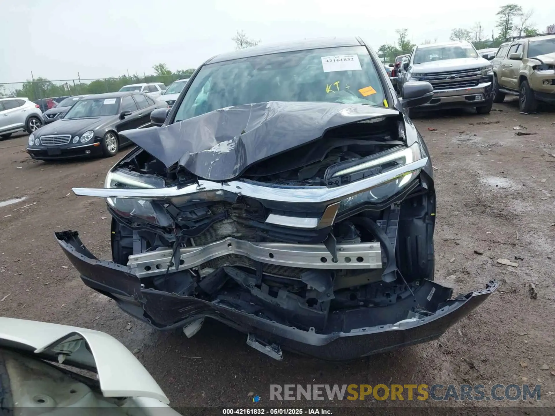 12 Photograph of a damaged car 5FNYF6H57KB053786 HONDA PILOT 2019