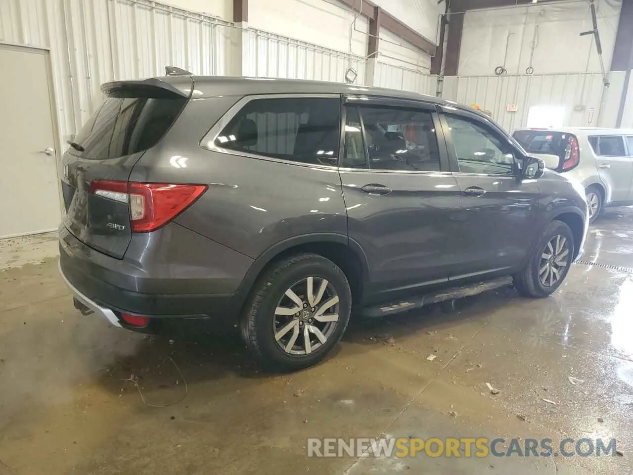 3 Photograph of a damaged car 5FNYF6H57KB075741 HONDA PILOT 2019