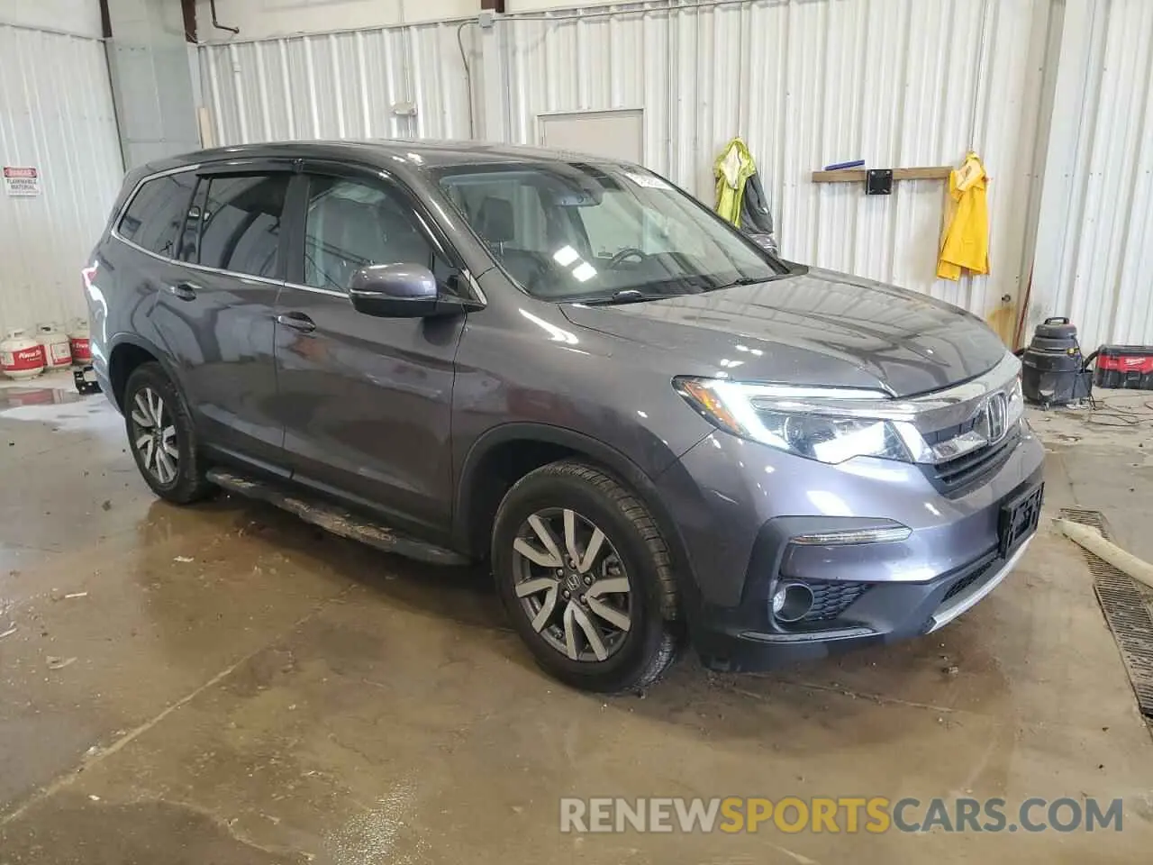 4 Photograph of a damaged car 5FNYF6H57KB075741 HONDA PILOT 2019