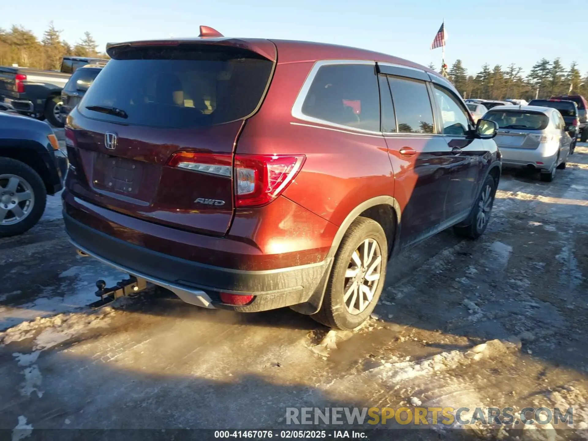 4 Photograph of a damaged car 5FNYF6H58KB051447 HONDA PILOT 2019