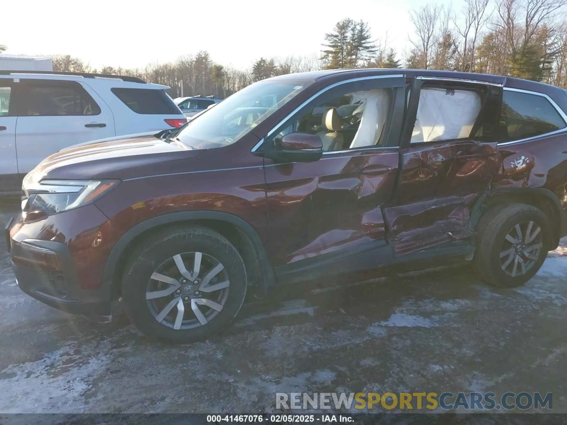 6 Photograph of a damaged car 5FNYF6H58KB051447 HONDA PILOT 2019