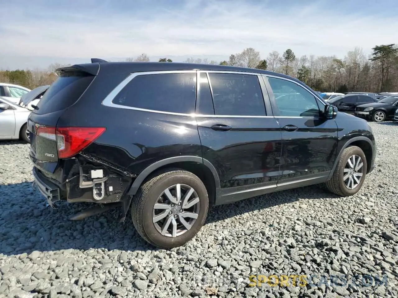 3 Photograph of a damaged car 5FNYF6H58KB070533 HONDA PILOT 2019