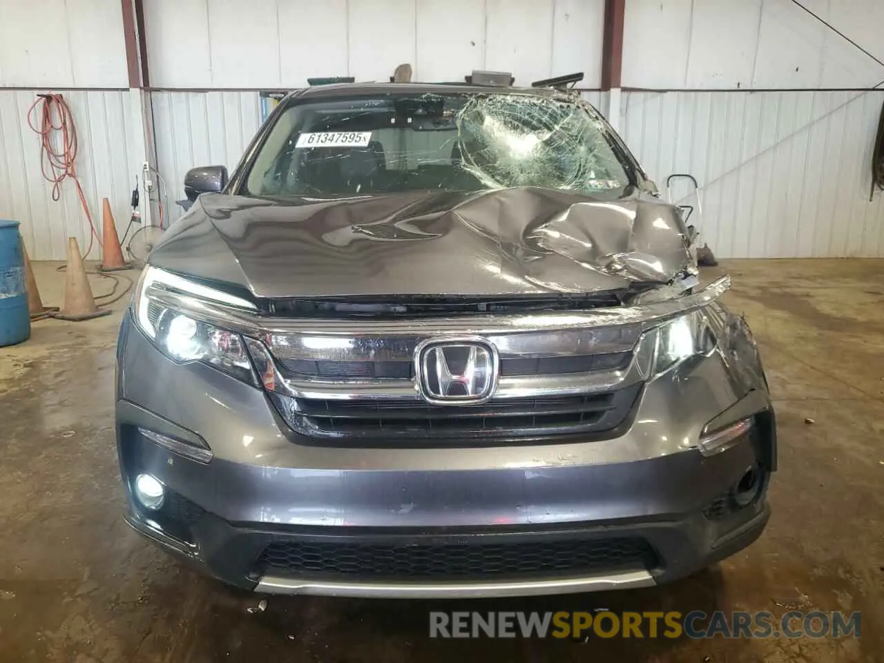 5 Photograph of a damaged car 5FNYF6H58KB100677 HONDA PILOT 2019