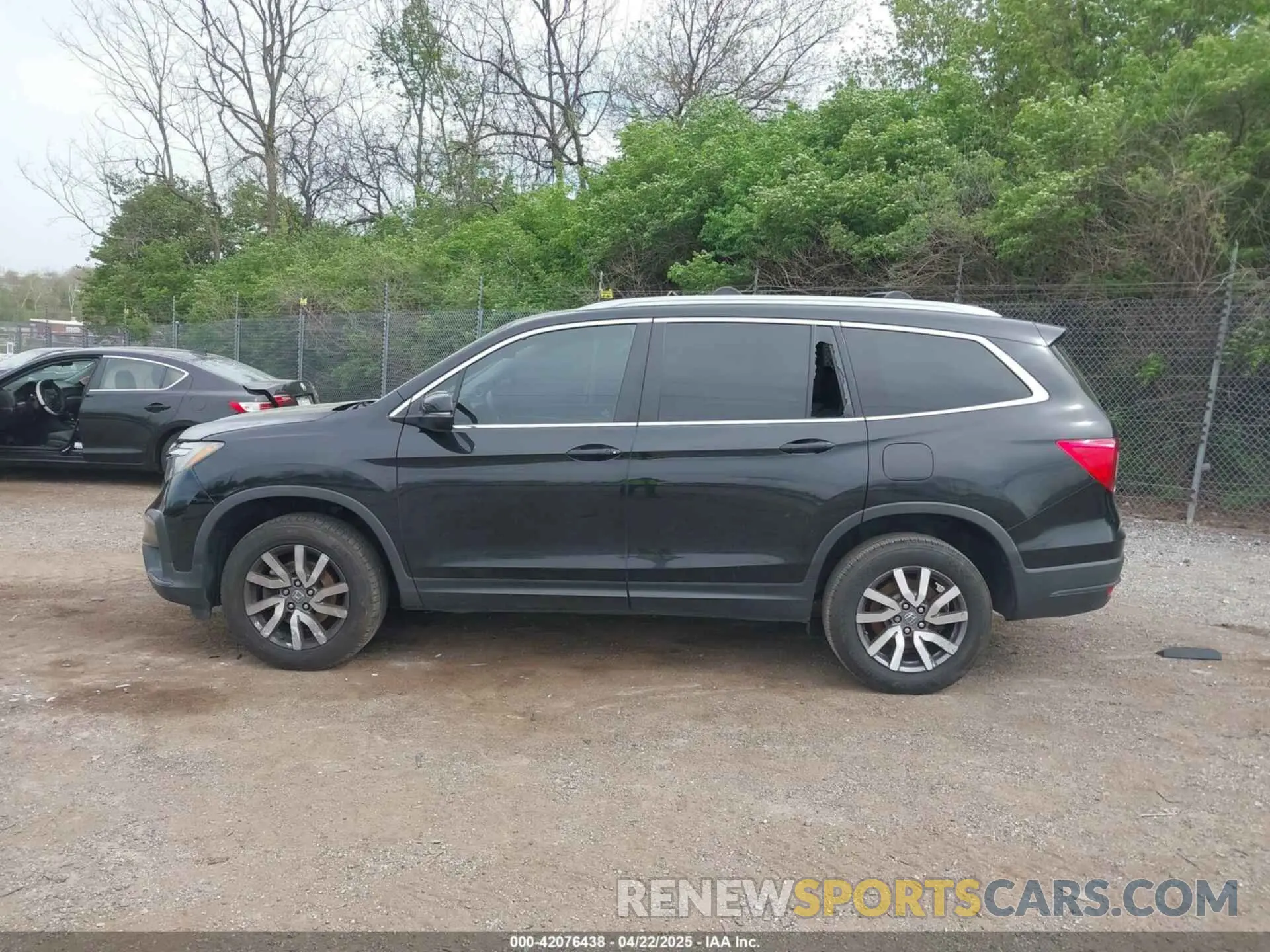 15 Photograph of a damaged car 5FNYF6H5XKB011208 HONDA PILOT 2019