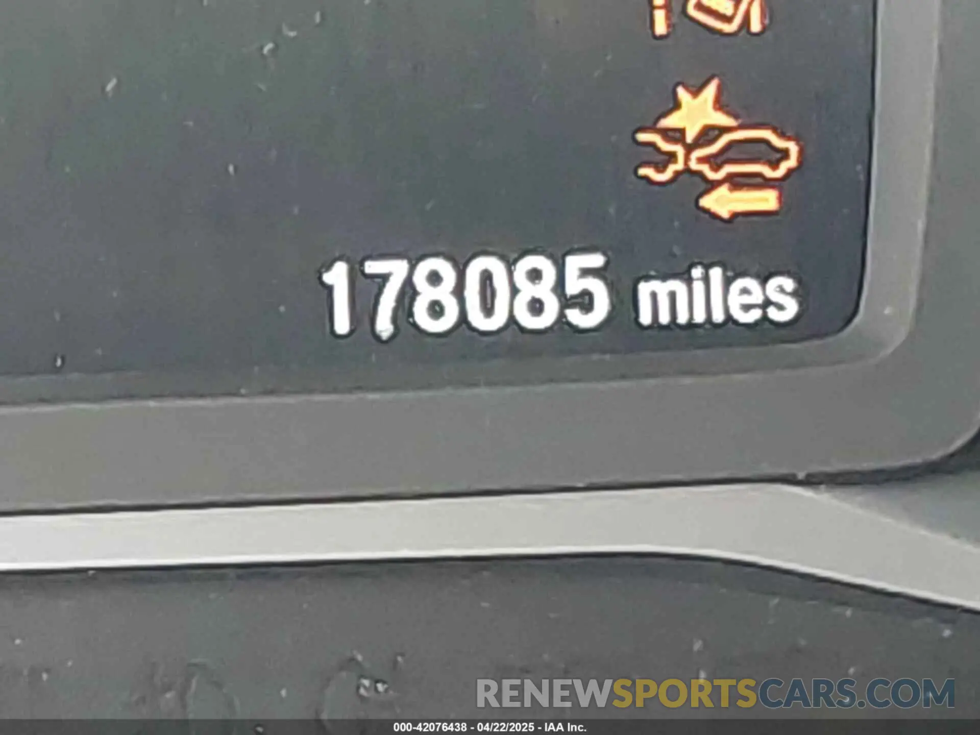 16 Photograph of a damaged car 5FNYF6H5XKB011208 HONDA PILOT 2019
