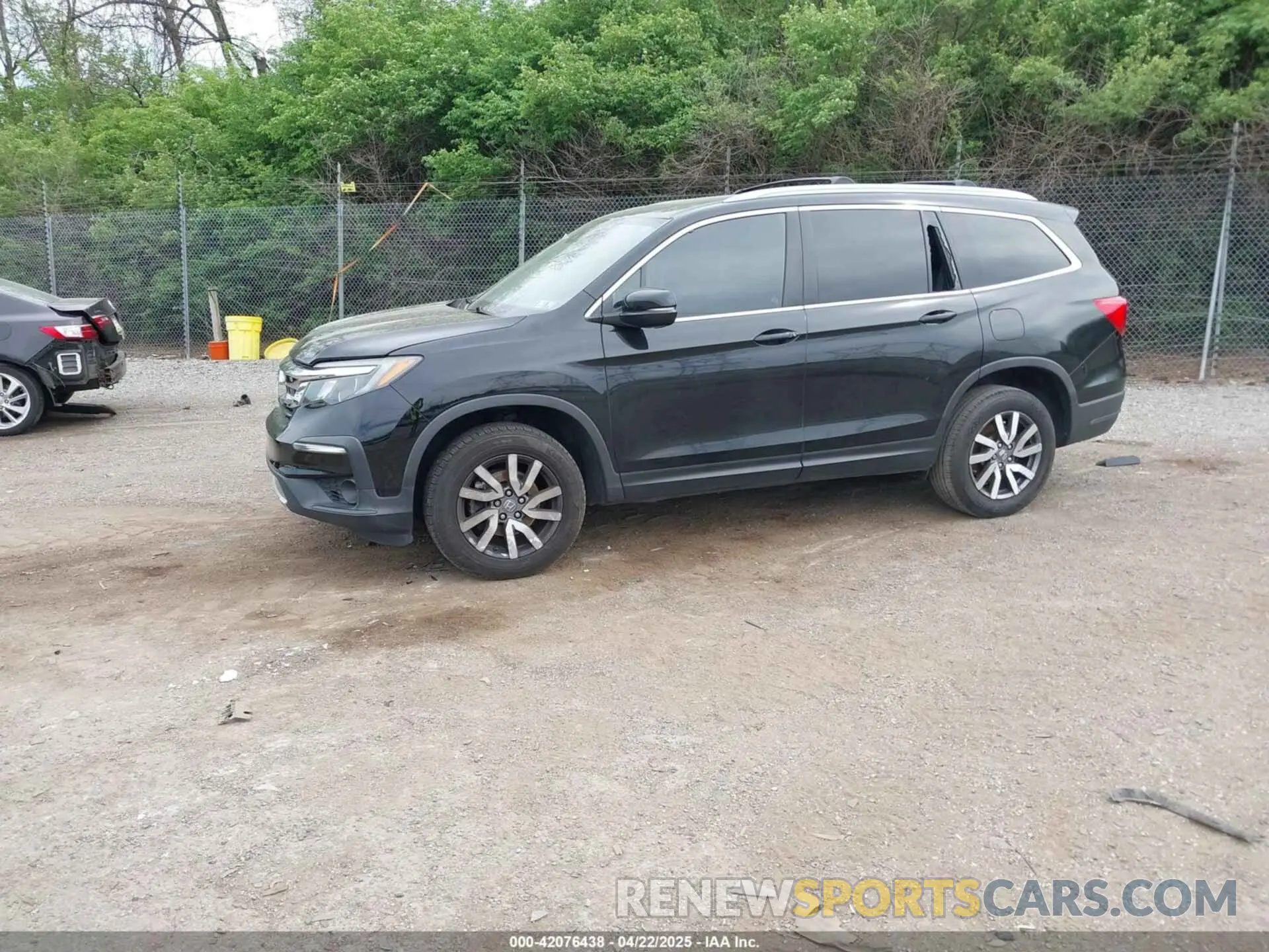 2 Photograph of a damaged car 5FNYF6H5XKB011208 HONDA PILOT 2019