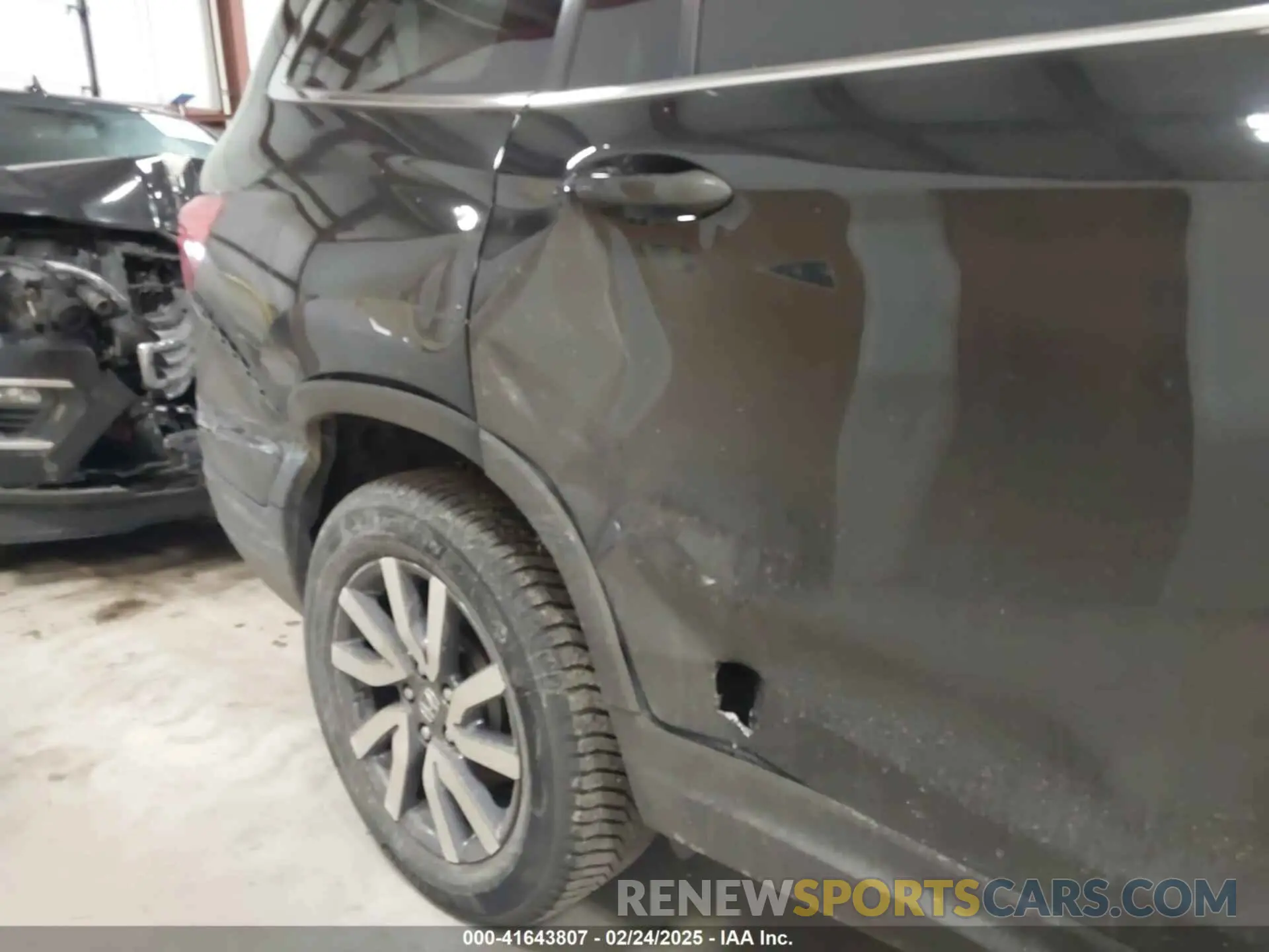13 Photograph of a damaged car 5FNYF6H5XKB067858 HONDA PILOT 2019