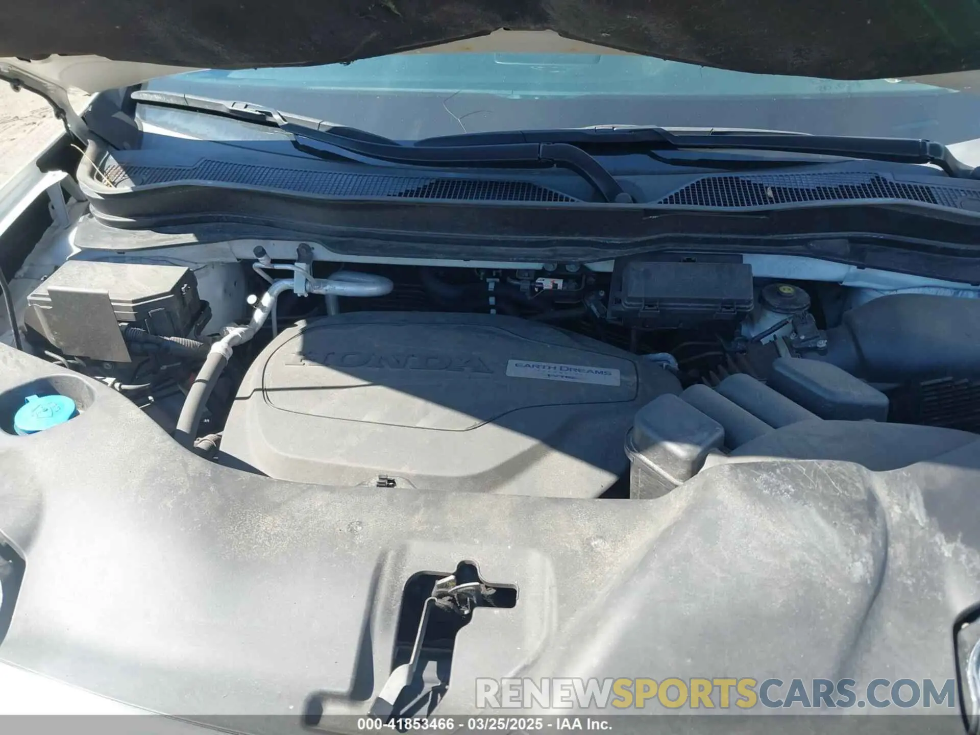 10 Photograph of a damaged car 5FNYF6H61KB007332 HONDA PILOT 2019