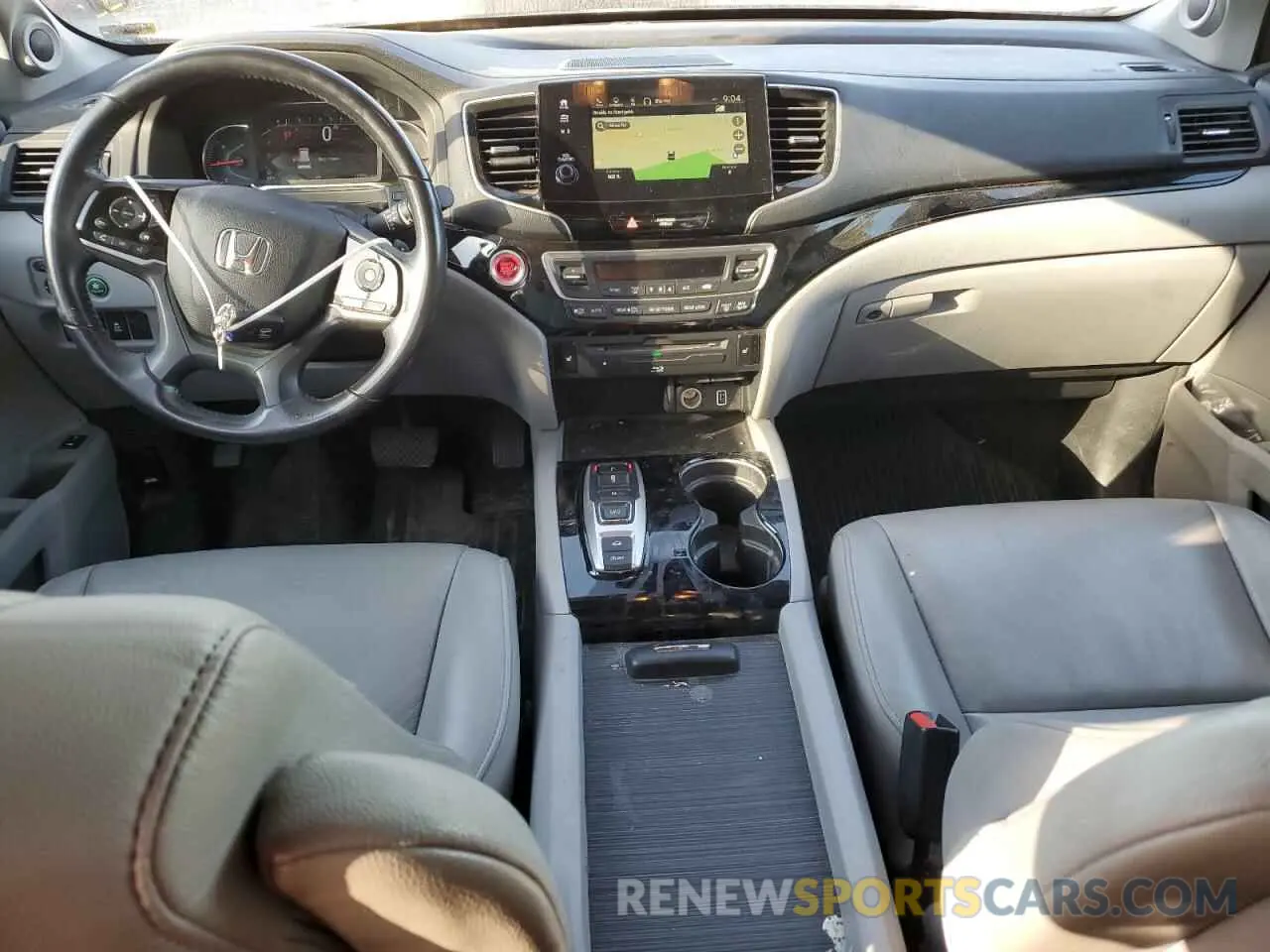 8 Photograph of a damaged car 5FNYF6H62KB005413 HONDA PILOT 2019
