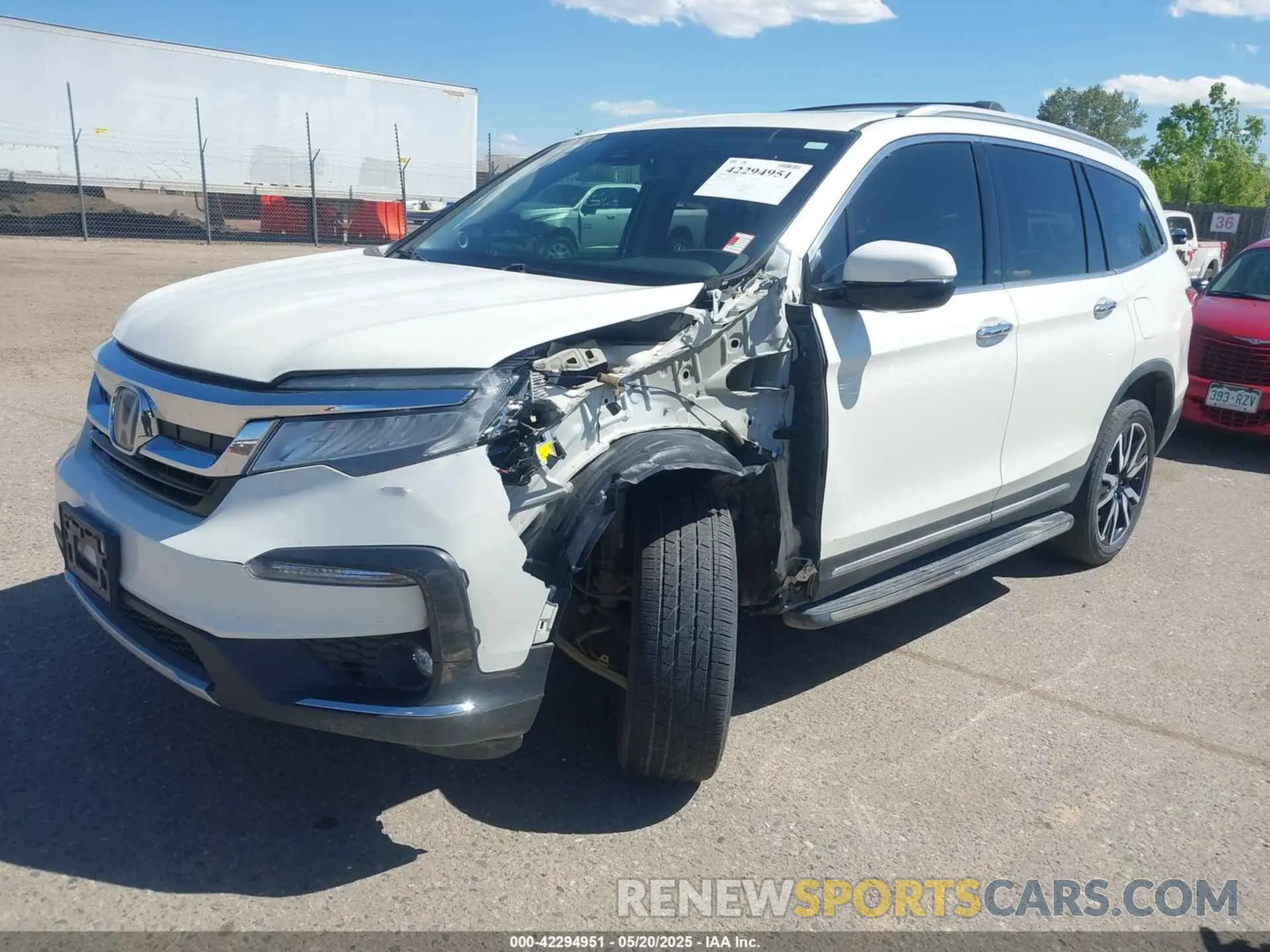 2 Photograph of a damaged car 5FNYF6H63KB046486 HONDA PILOT 2019