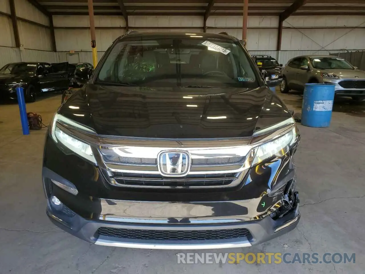 5 Photograph of a damaged car 5FNYF6H63KB098281 HONDA PILOT 2019