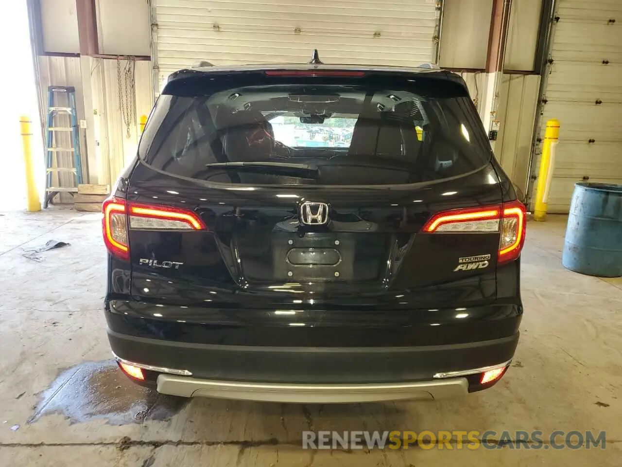 6 Photograph of a damaged car 5FNYF6H63KB098281 HONDA PILOT 2019
