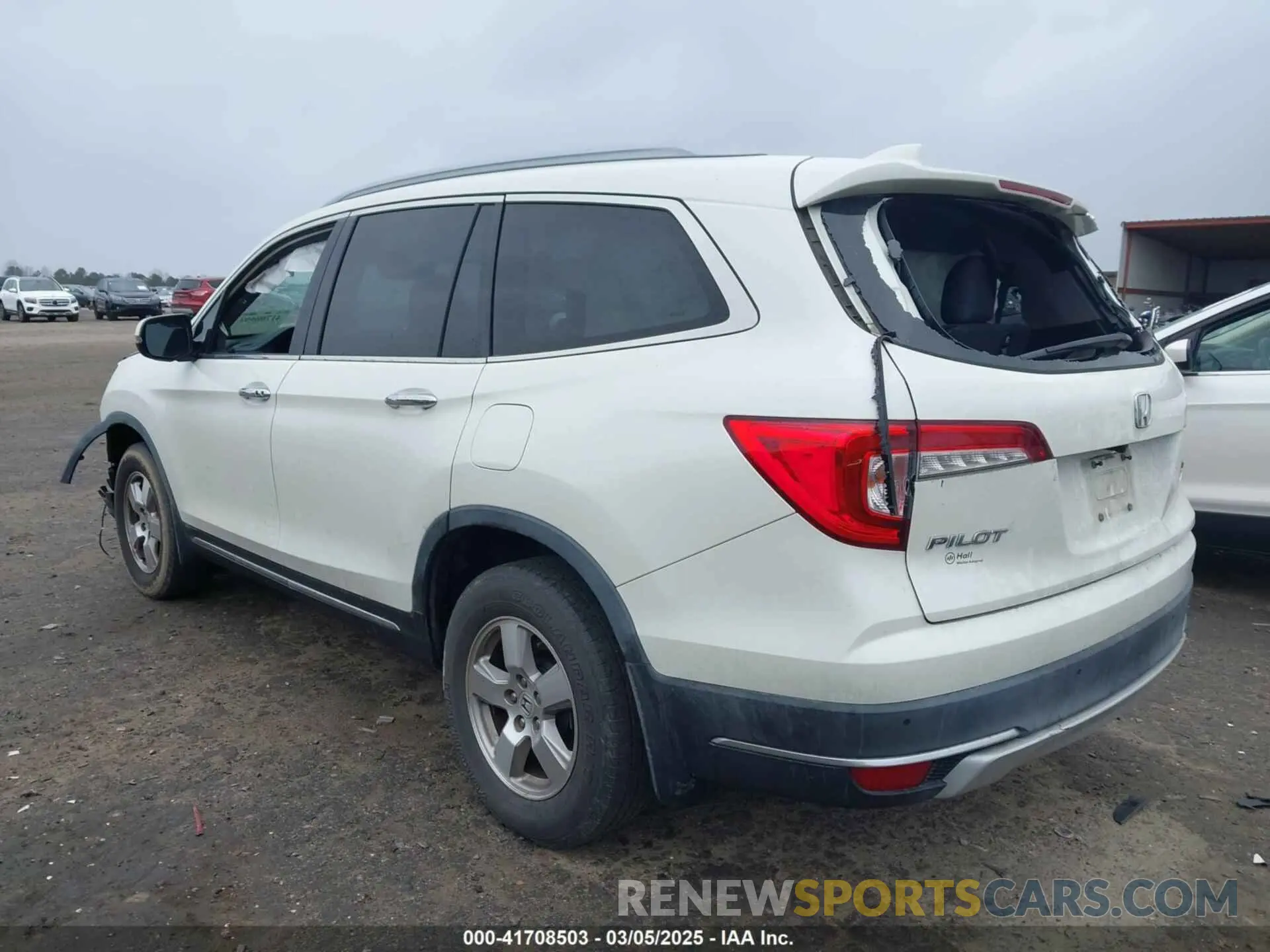 3 Photograph of a damaged car 5FNYF6H65KB035053 HONDA PILOT 2019