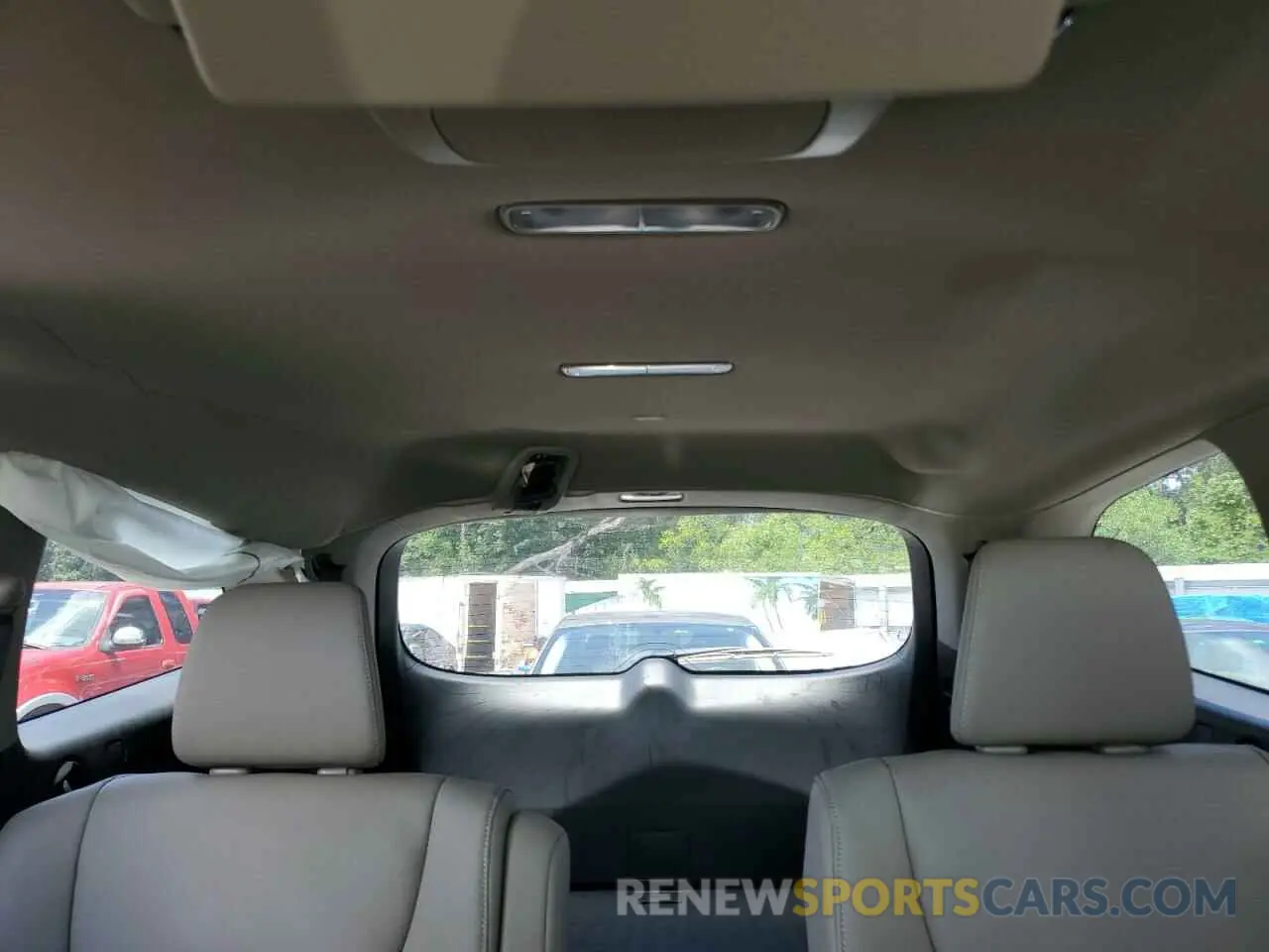 10 Photograph of a damaged car 5FNYF6H66KB006337 HONDA PILOT 2019