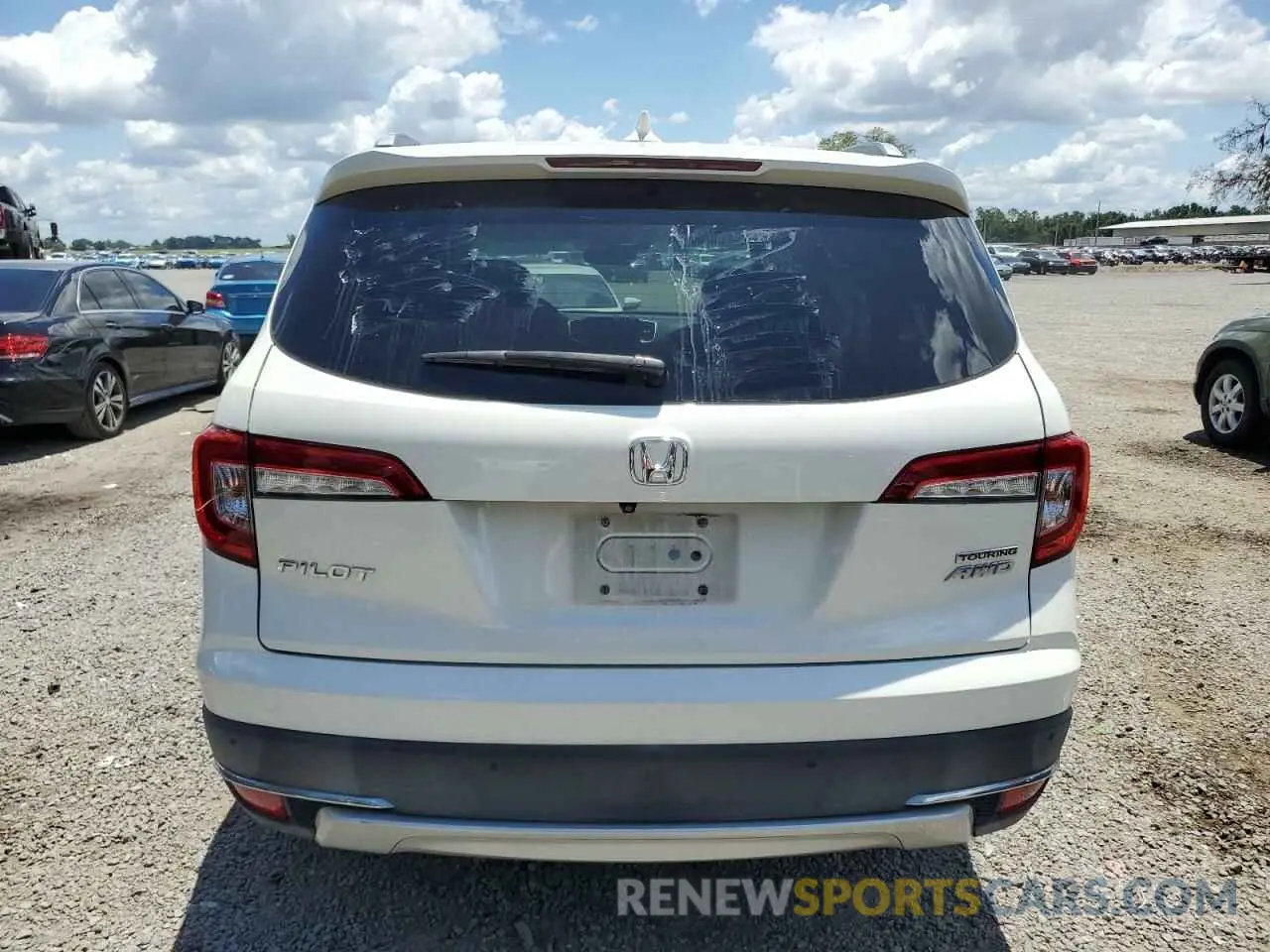 6 Photograph of a damaged car 5FNYF6H66KB006337 HONDA PILOT 2019