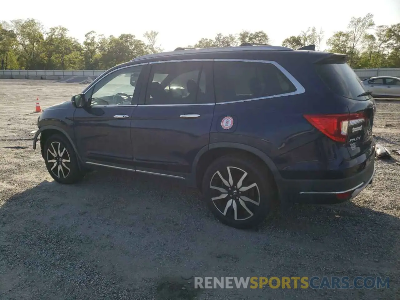 2 Photograph of a damaged car 5FNYF6H90KB000303 HONDA PILOT 2019