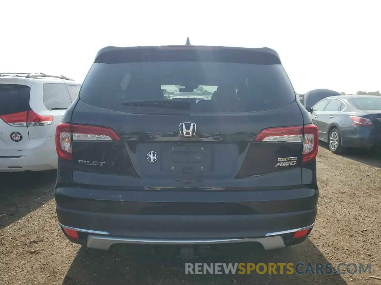6 Photograph of a damaged car 5FNYF6H91KB005381 HONDA PILOT 2019
