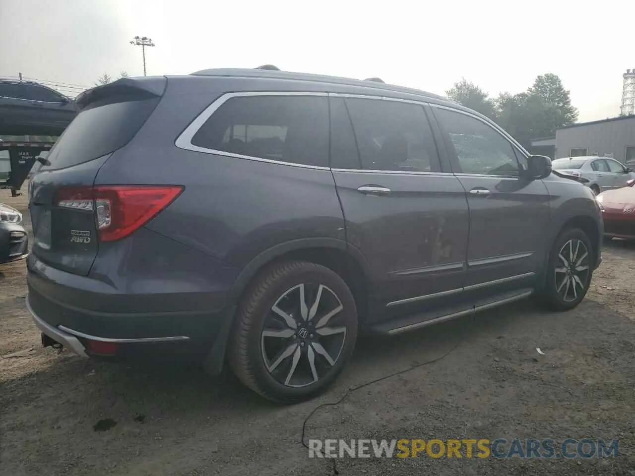 3 Photograph of a damaged car 5FNYF6H91KB016882 HONDA PILOT 2019
