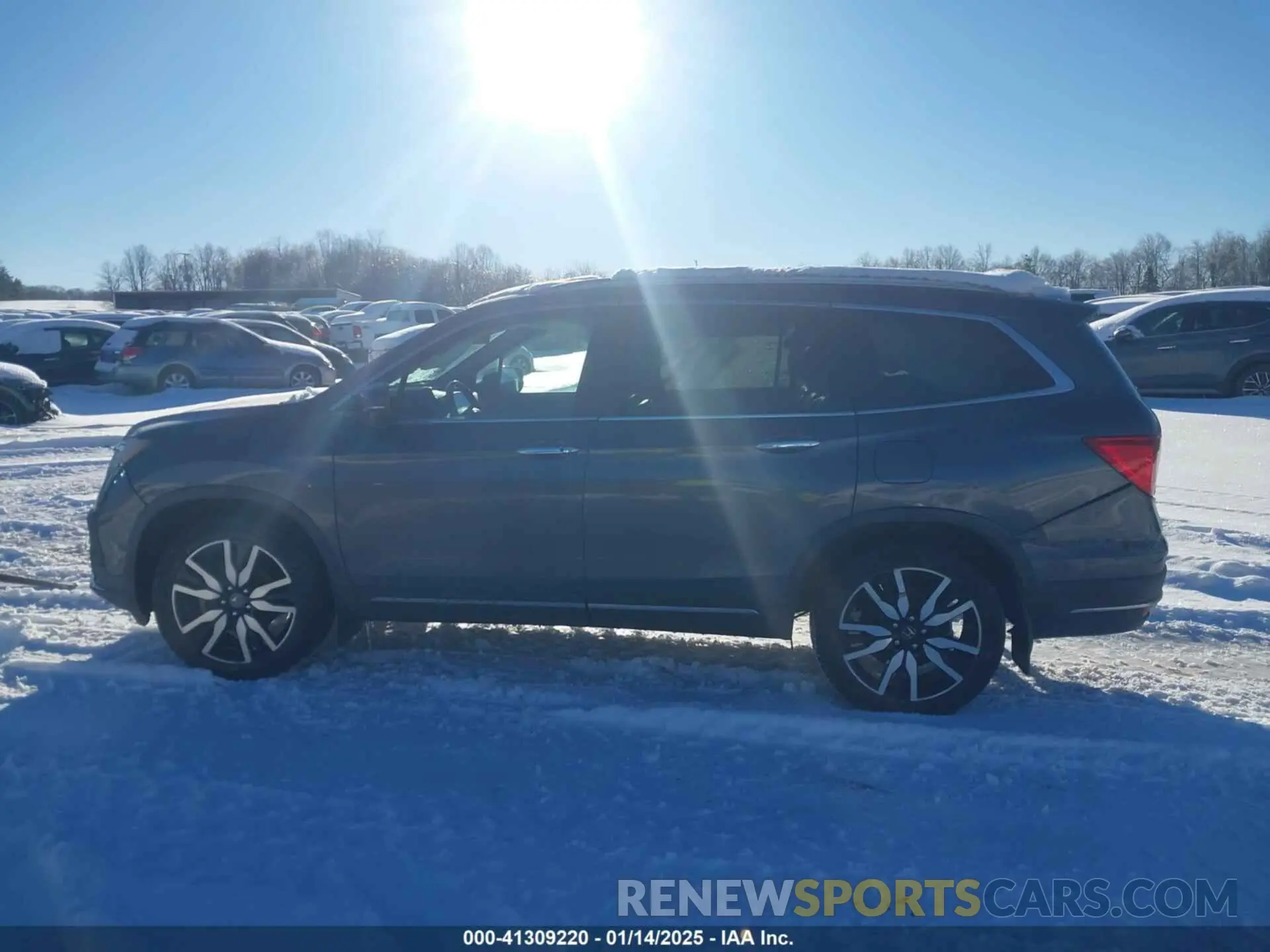 14 Photograph of a damaged car 5FNYF6H91KB094224 HONDA PILOT 2019