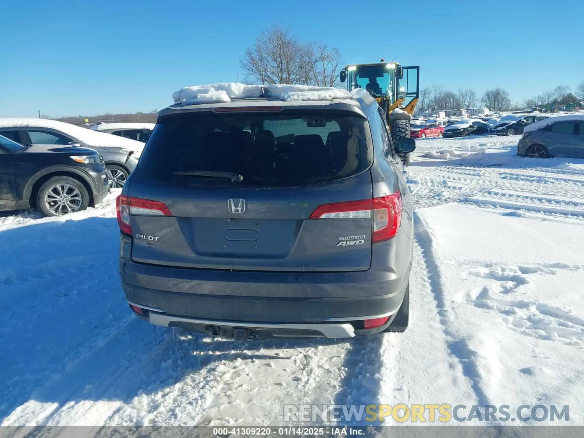 16 Photograph of a damaged car 5FNYF6H91KB094224 HONDA PILOT 2019