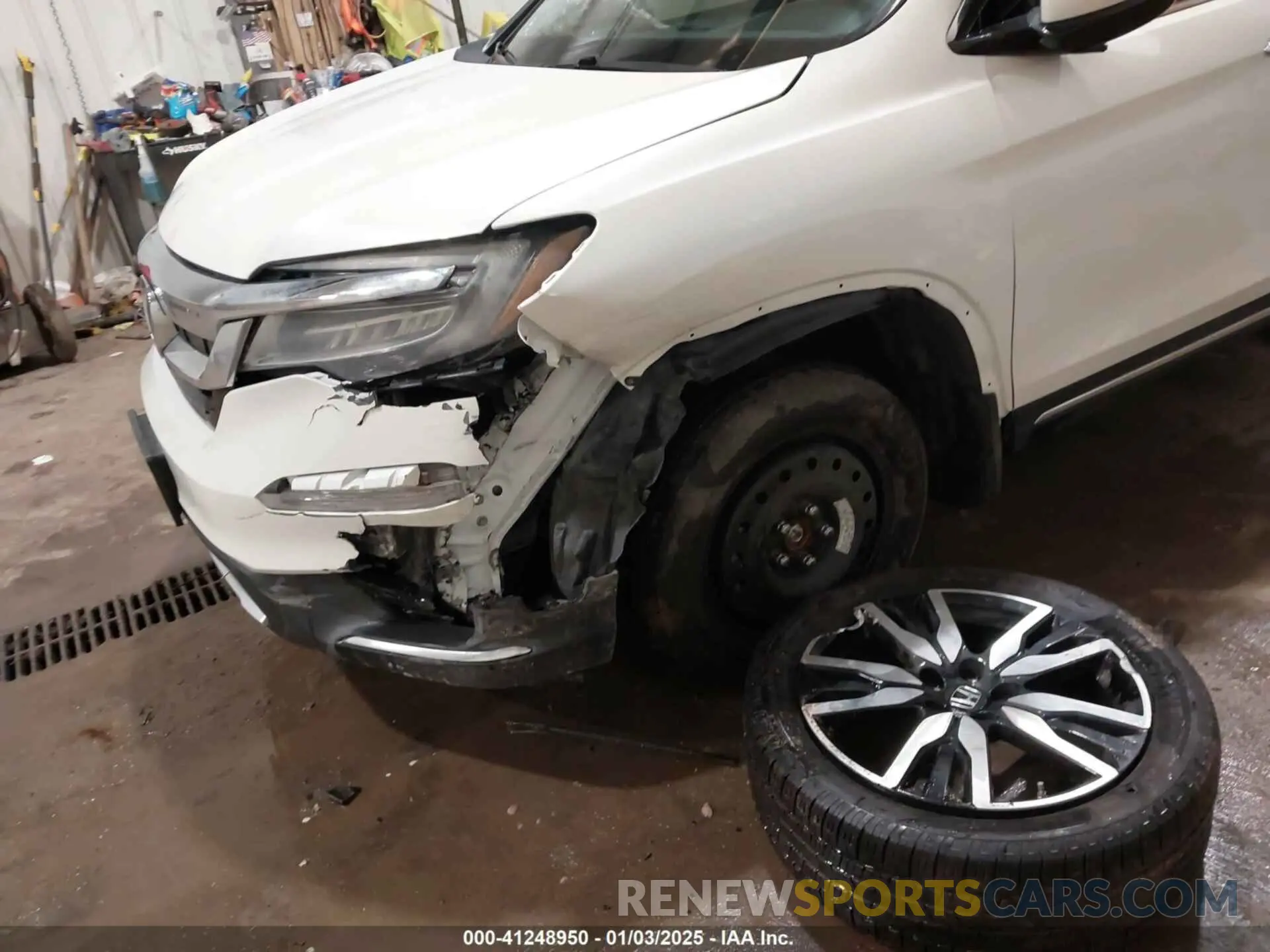 6 Photograph of a damaged car 5FNYF6H94KB052453 HONDA PILOT 2019
