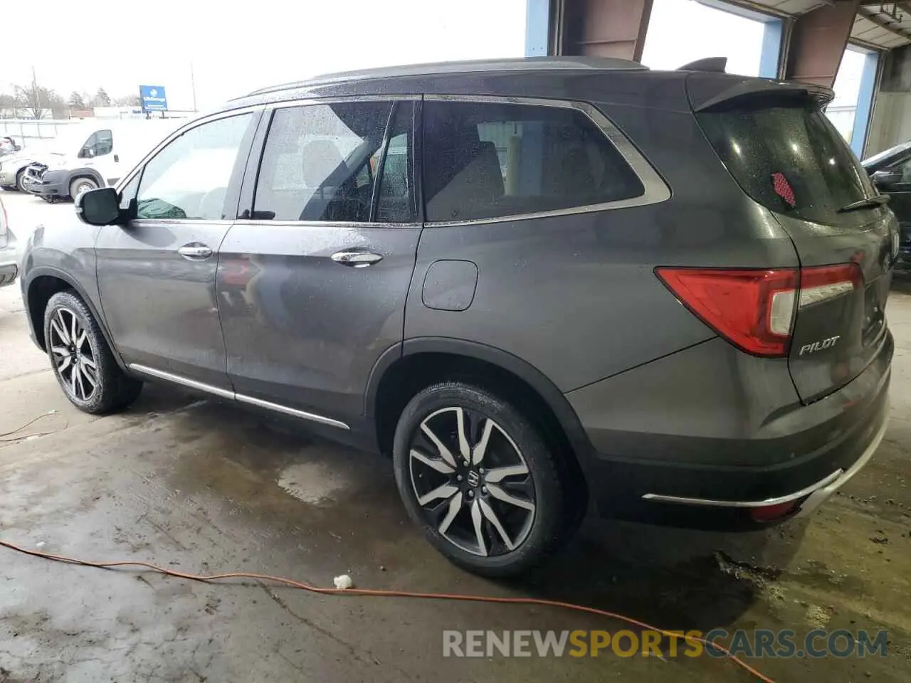 2 Photograph of a damaged car 5FNYF6H94KB055109 HONDA PILOT 2019