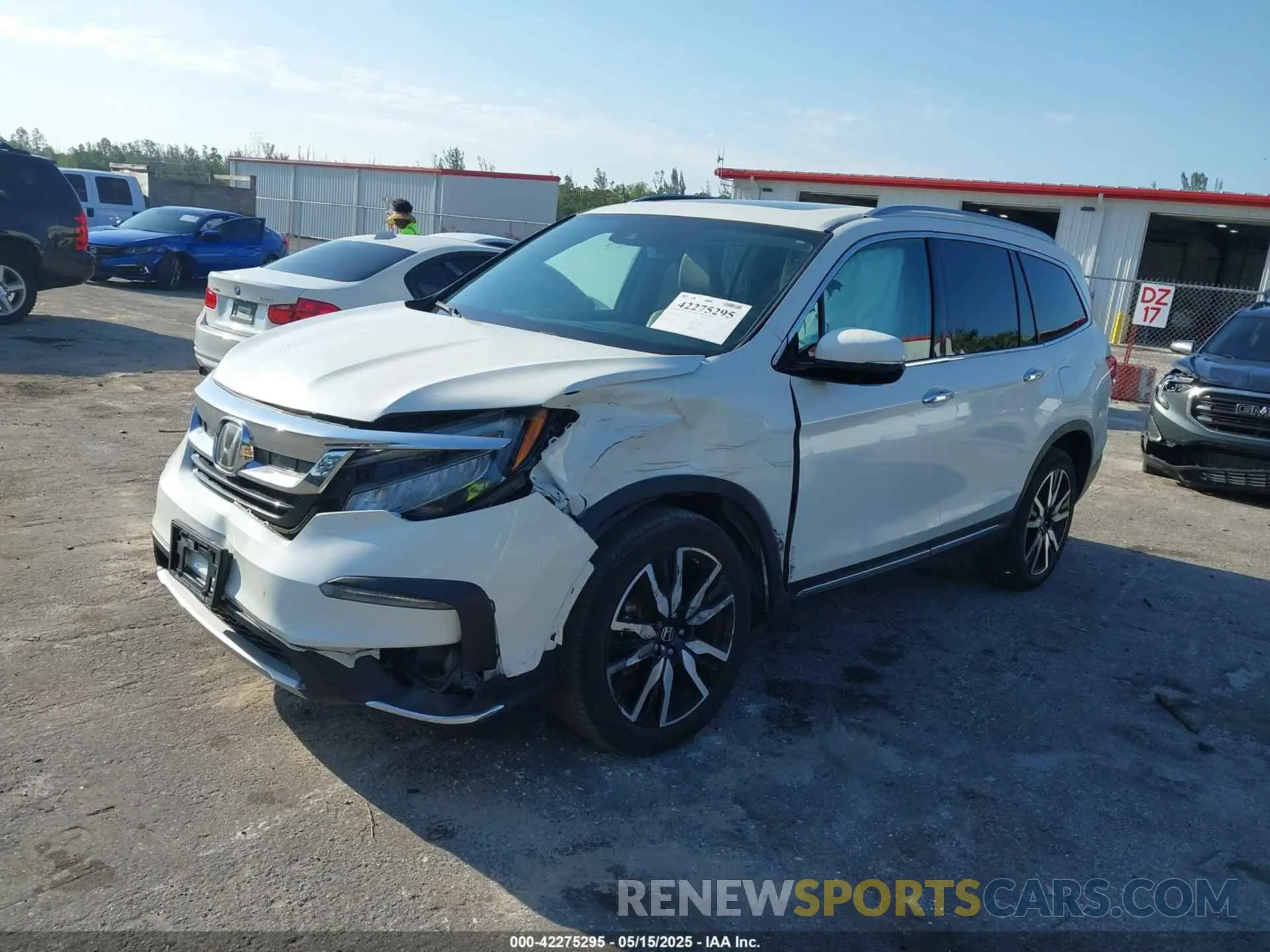 2 Photograph of a damaged car 5FNYF6H98KB016992 HONDA PILOT 2019