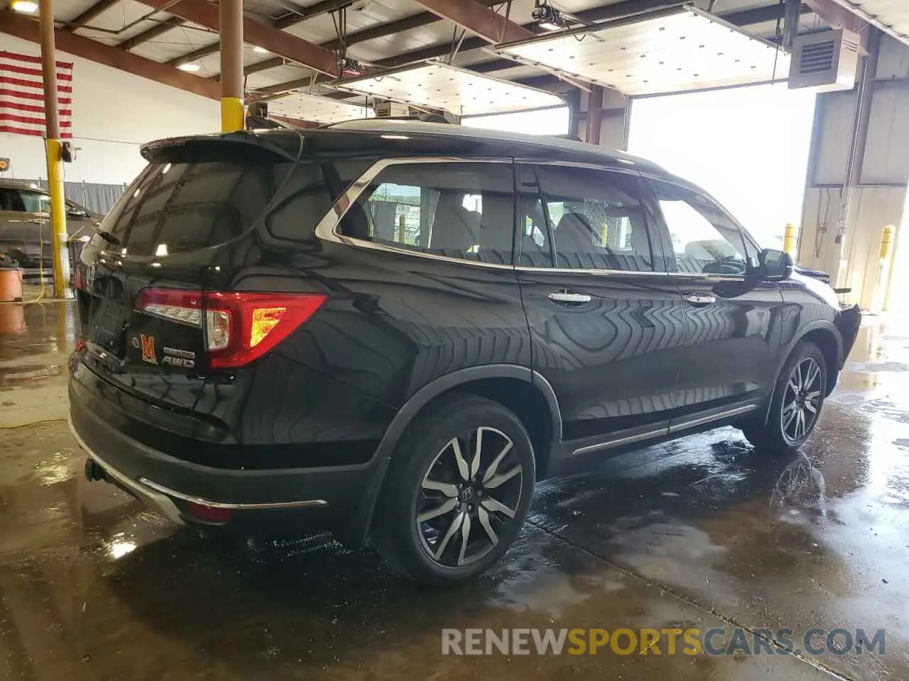 3 Photograph of a damaged car 5FNYF6H98KB033033 HONDA PILOT 2019
