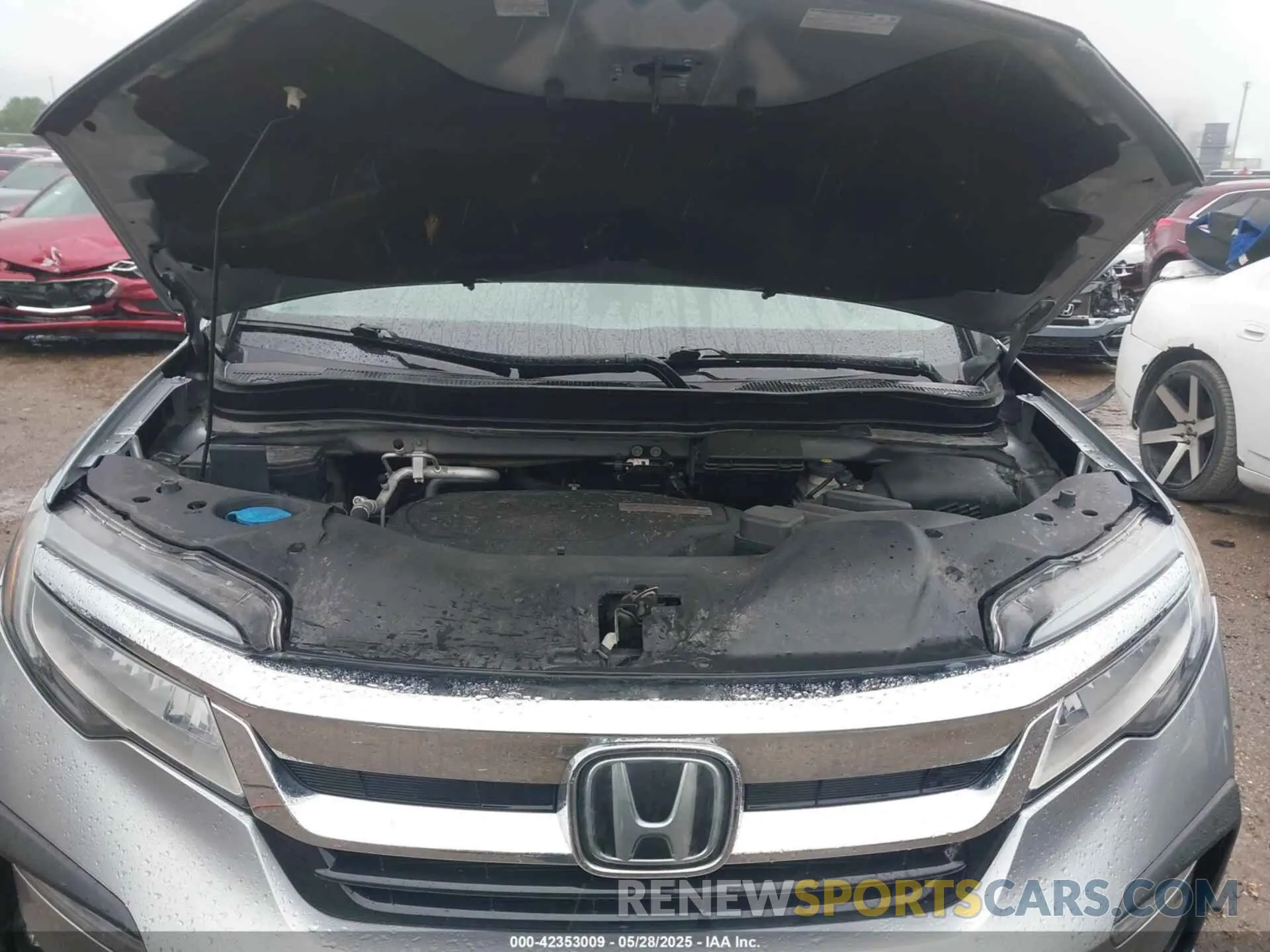 10 Photograph of a damaged car 5FNYF6H98KB097105 HONDA PILOT 2019